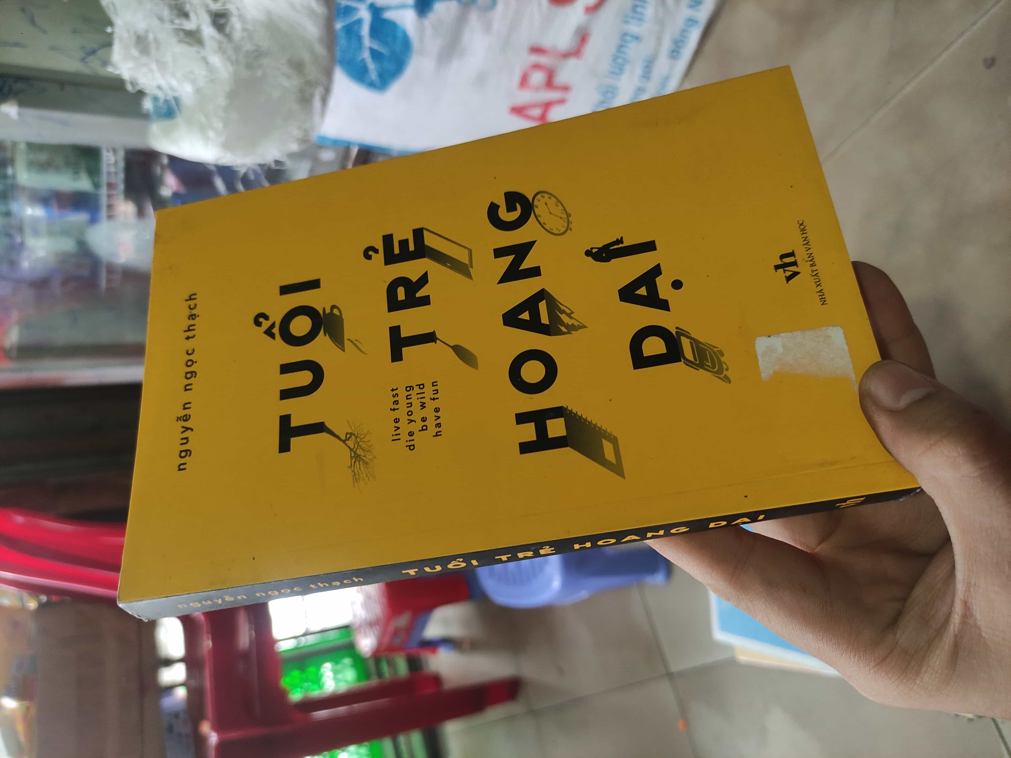 Tuổi trẻ hoang dại - Nguyễn Ngọc Thạch01/03 (SL có thể đặt: 2 Cuốn) - SÁCH ĐẠI HỌC