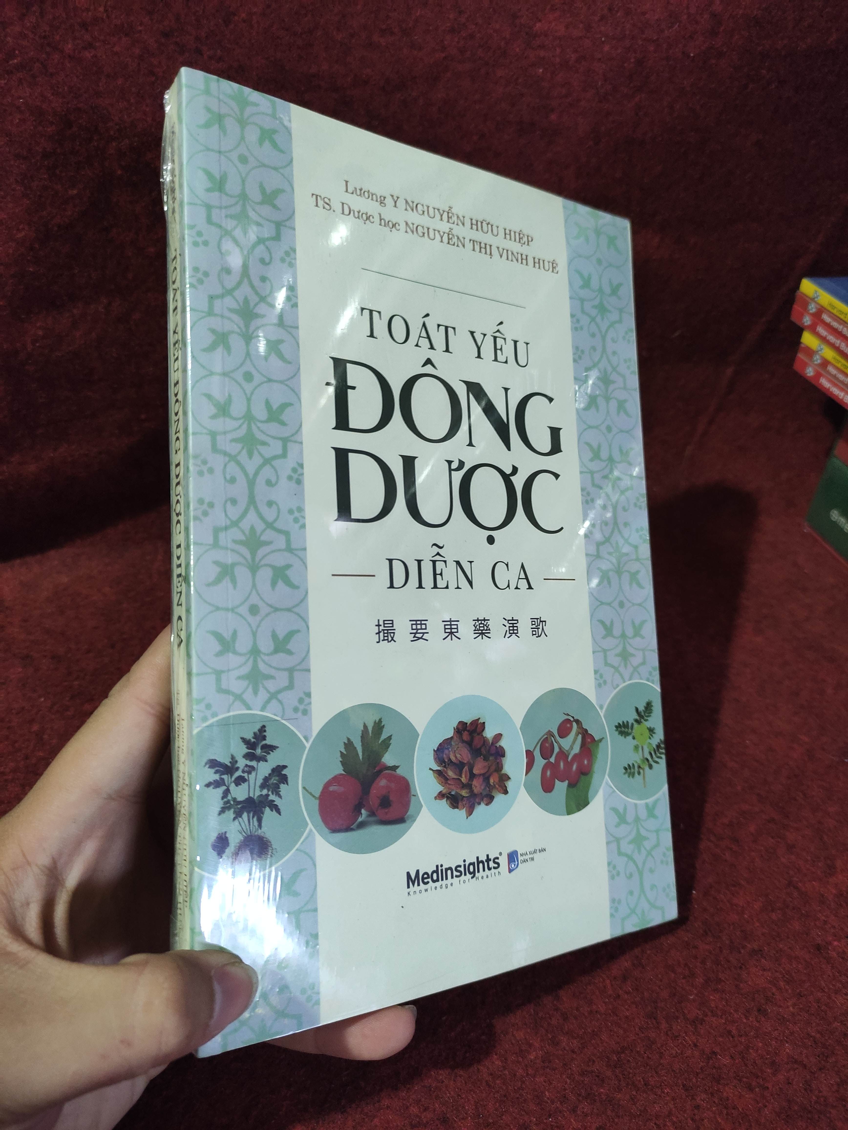 Toát yếu đông dược diễn ca mới 100% (SL có thể đặt: 1 Cuốn) - SÁCH ĐẠI HỌC