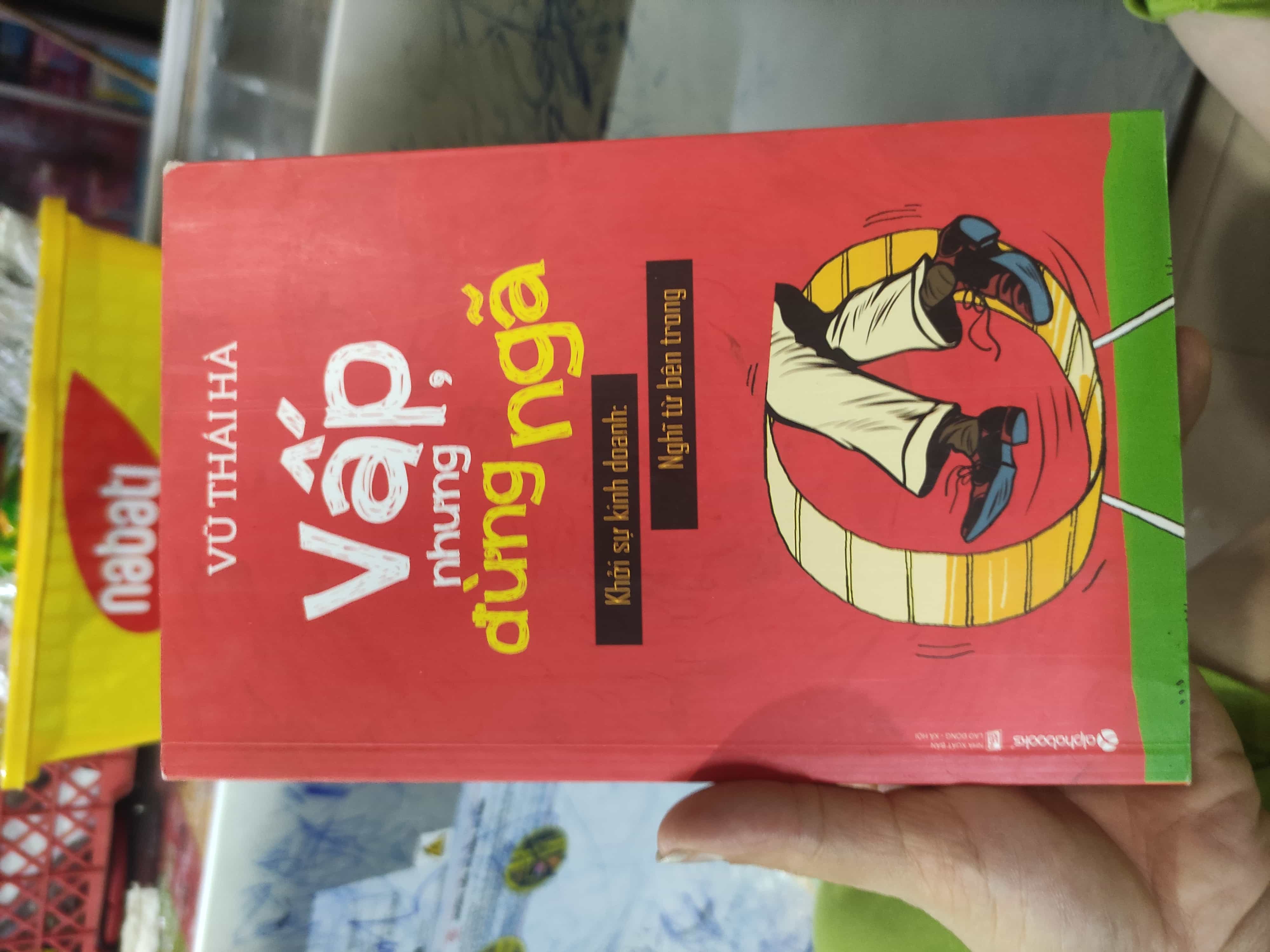 Vấp nhưng đừng ngã Sách tư duy, kỹ năng sống (SL có thể đặt: 1 Cuốn) - SÁCH ĐẠI HỌC