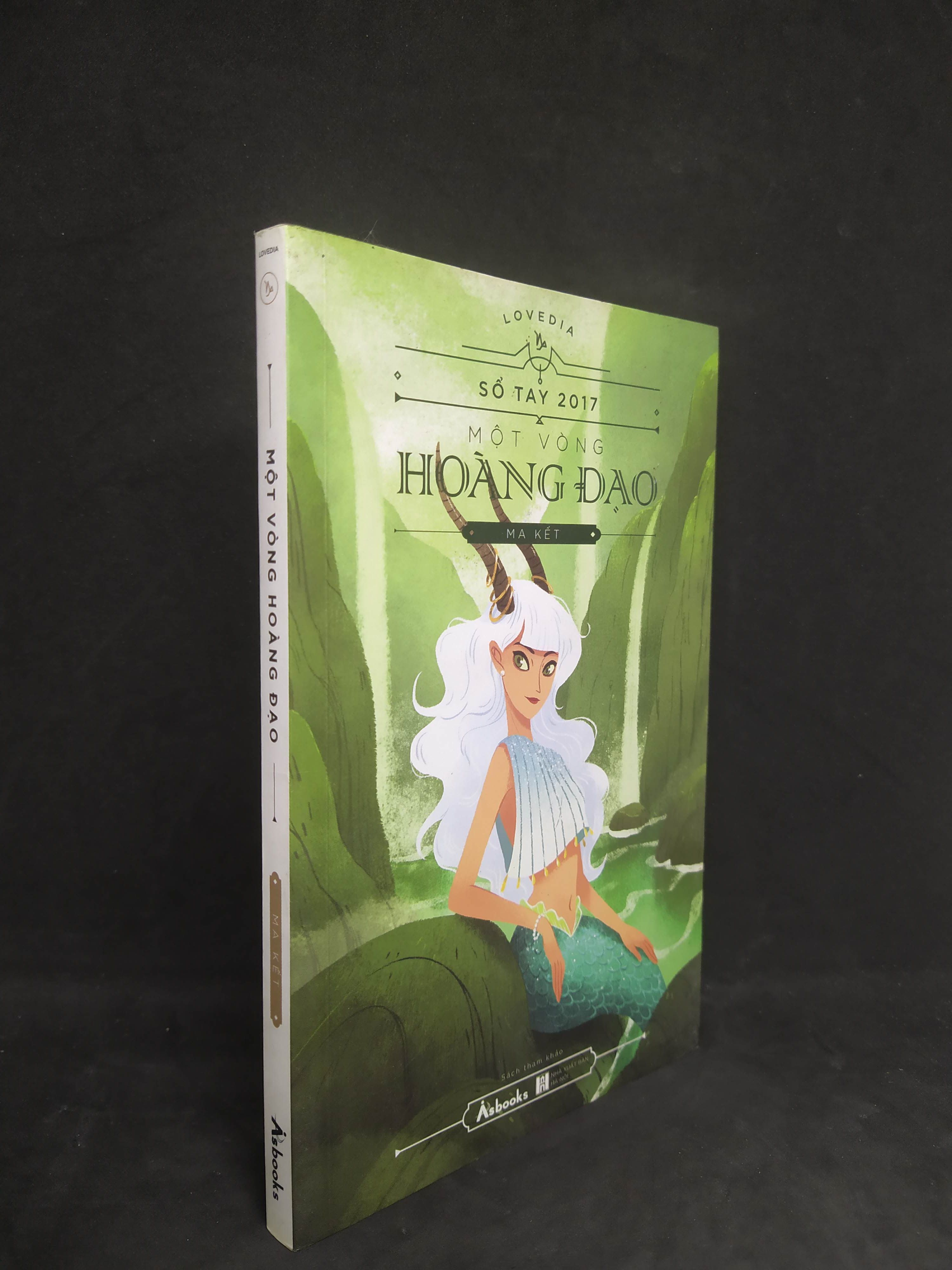 Một vòng hoàng đạo Ma Kết mới 80% 2212 Sách chiêm tinh, horoscope (SL có thể đặt: 1 Cuốn) - SÁCH ĐẠI HỌC