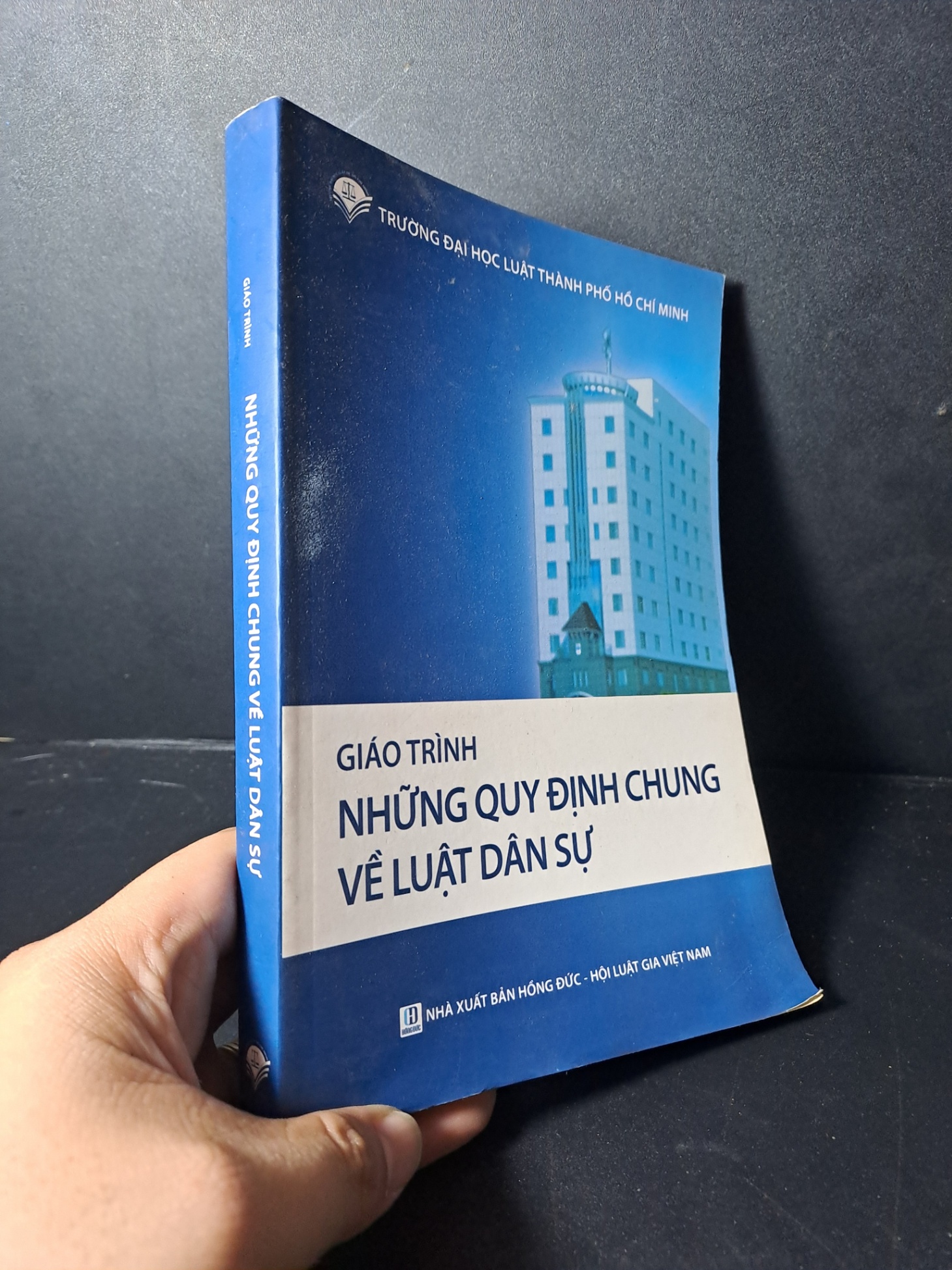 Giáo trình những quy định chung về luật dân sự mới 90% ố nhẹ Đại học luật TP 0906 Giáo trình môn chuyên ngành (SL có thể đặt: 1 Cuốn) - SÁCH ĐẠI HỌC