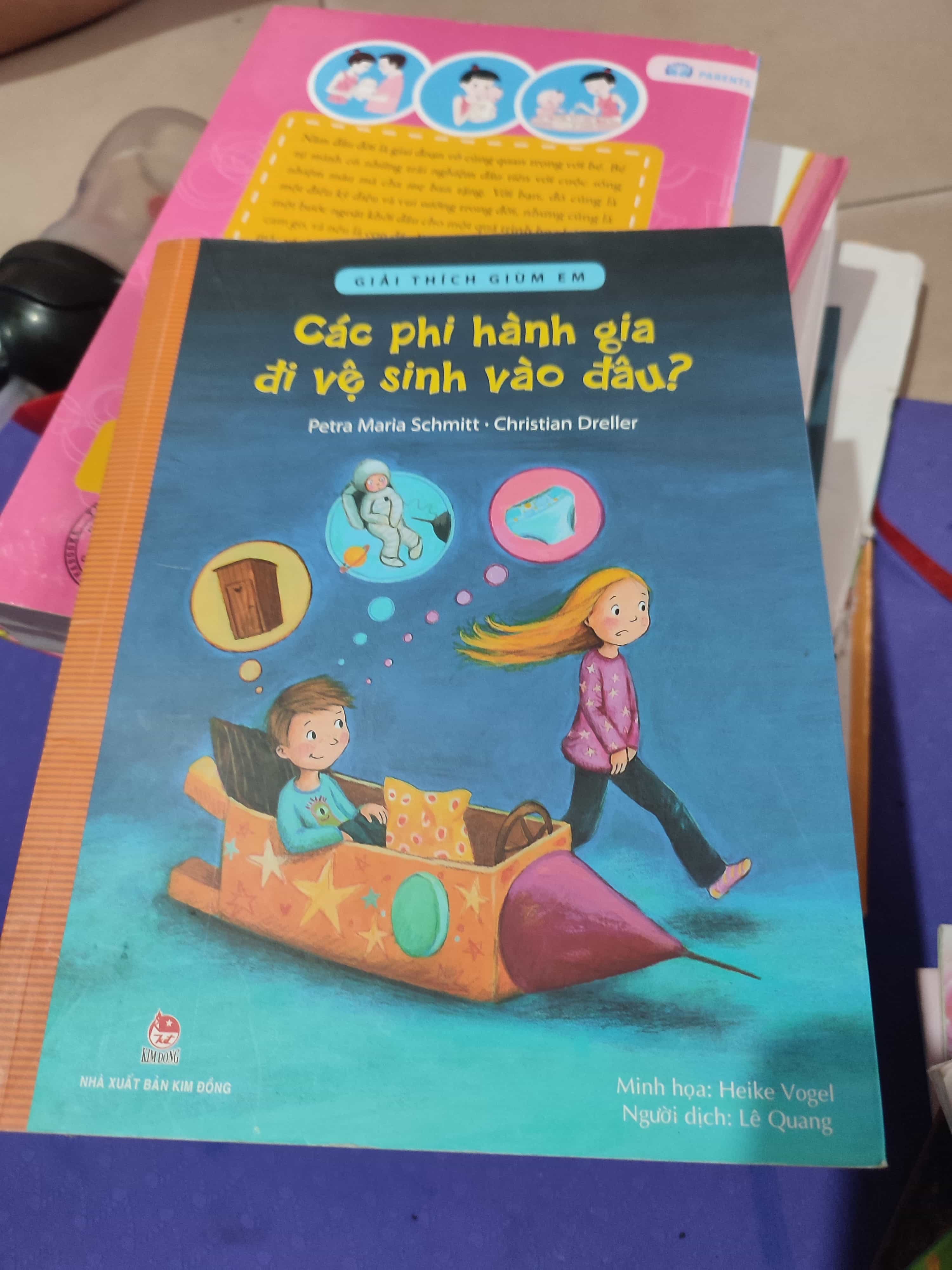 Các phi hành gia & vệ tinh vào đầu Cẩm nang làm cha mẹ (SL có thể đặt: 1 Cuốn) - SÁCH ĐẠI HỌC