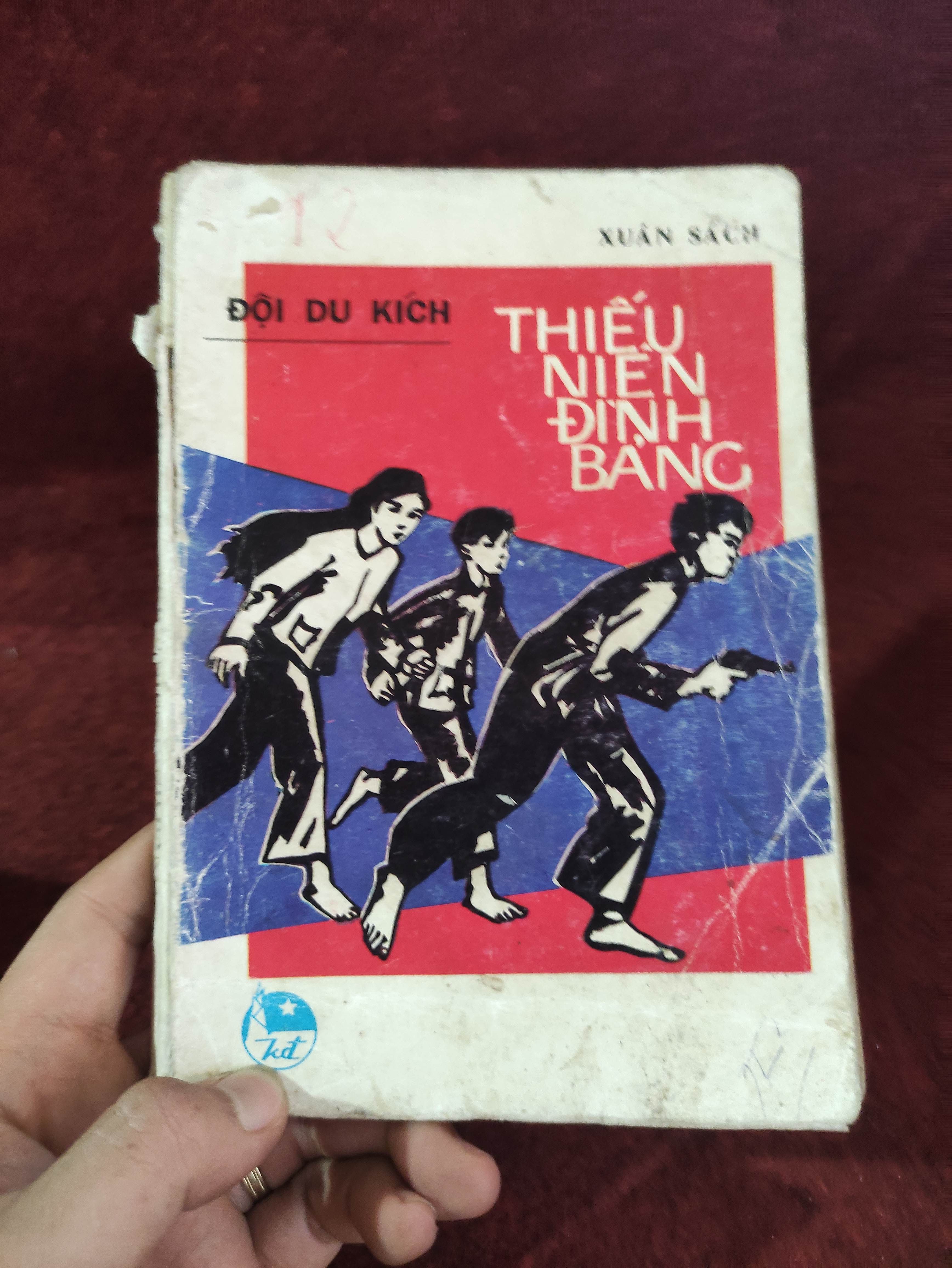Đội du kích thiếu niên Đình Bảng Xuân Sách (SL có thể đặt: 1 Cuốn) - SÁCH ĐẠI HỌC