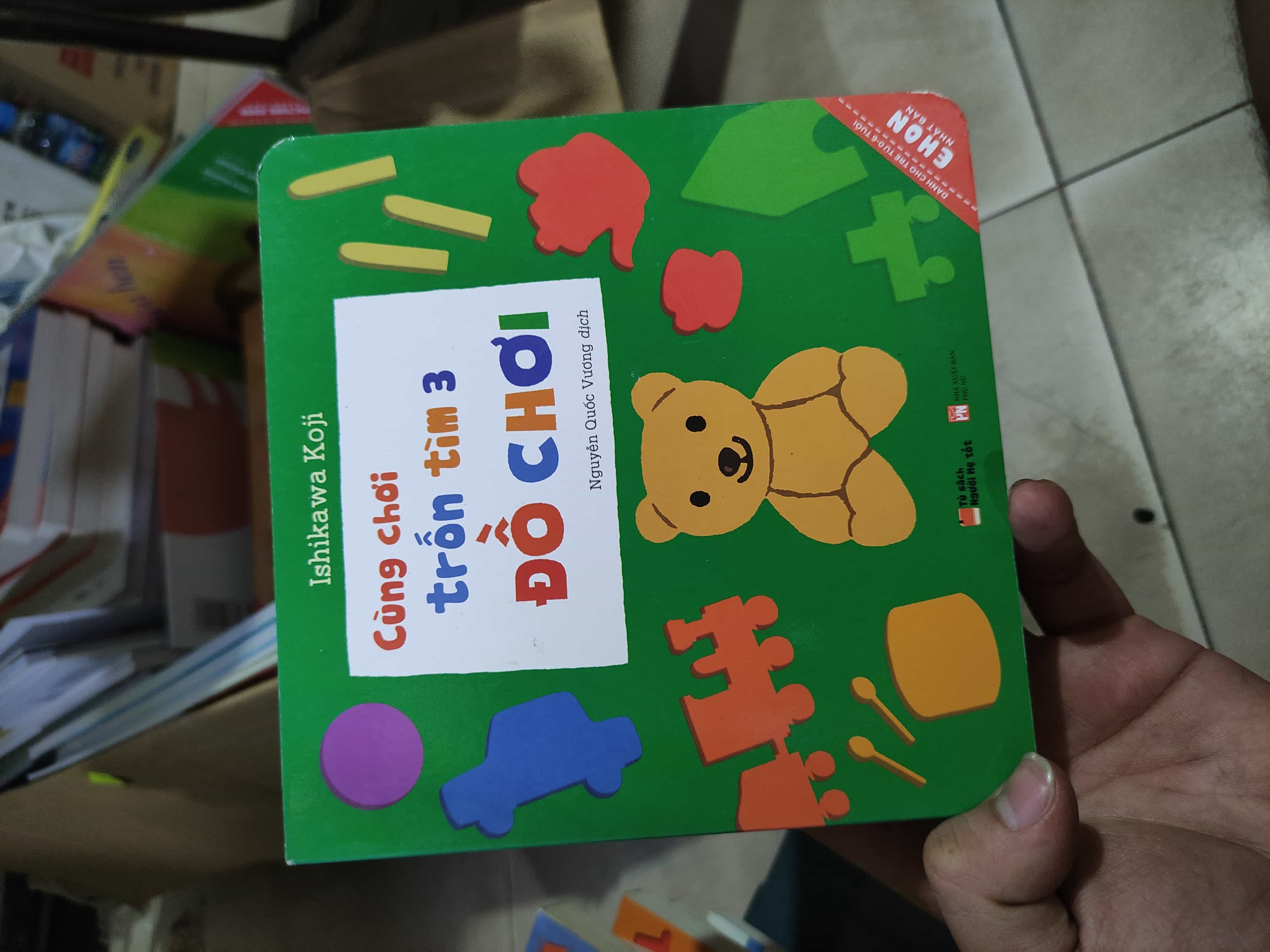Cùng chơi trốn tìm đồ chơi Cẩm nang làm cha mẹ (SL có thể đặt: 2 Cuốn) - SÁCH ĐẠI HỌC