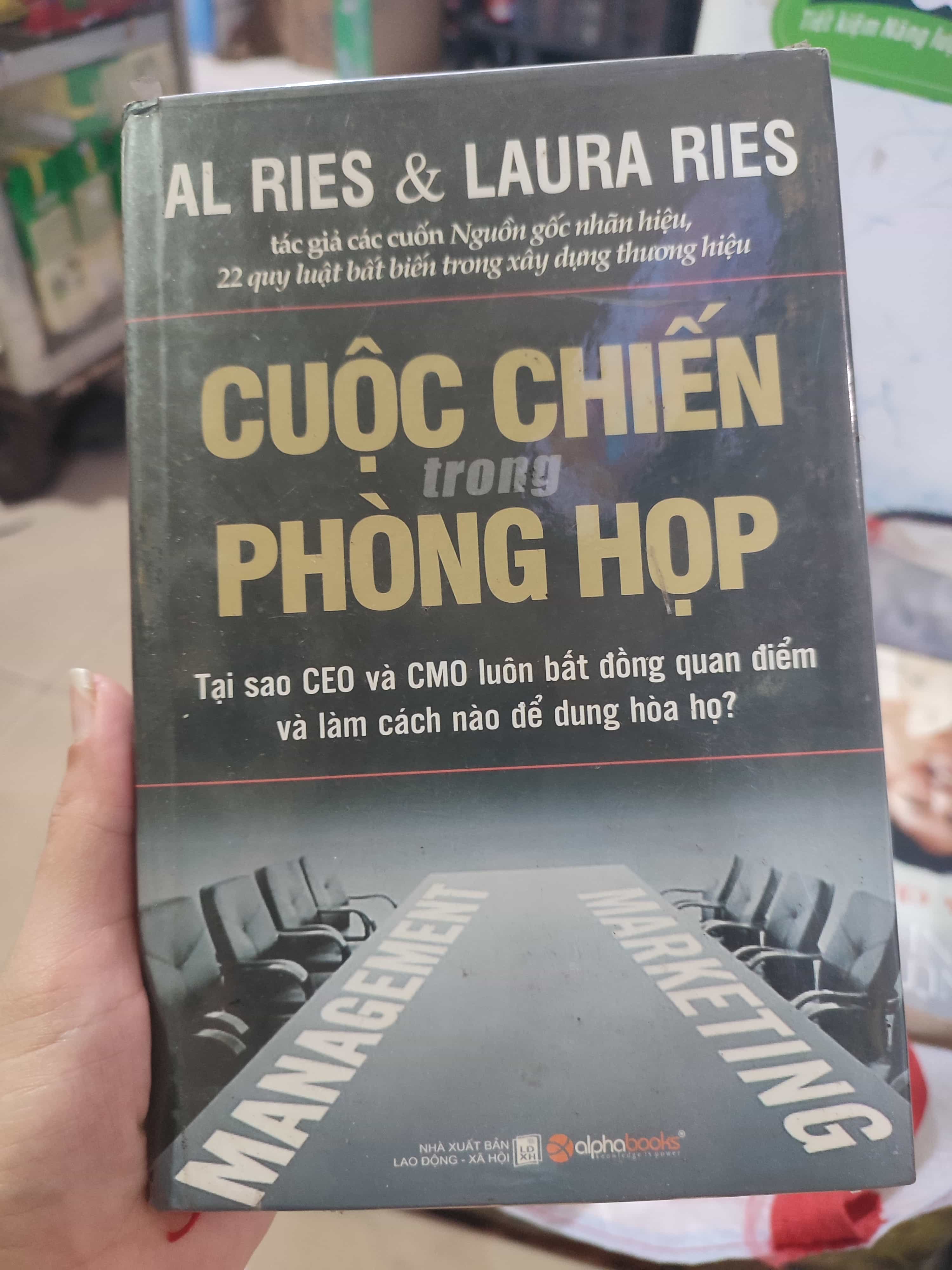 Cuộc chiến trong phòng họp Marketing, bán hàng (SL có thể đặt: 2 Cuốn) - SÁCH ĐẠI HỌC