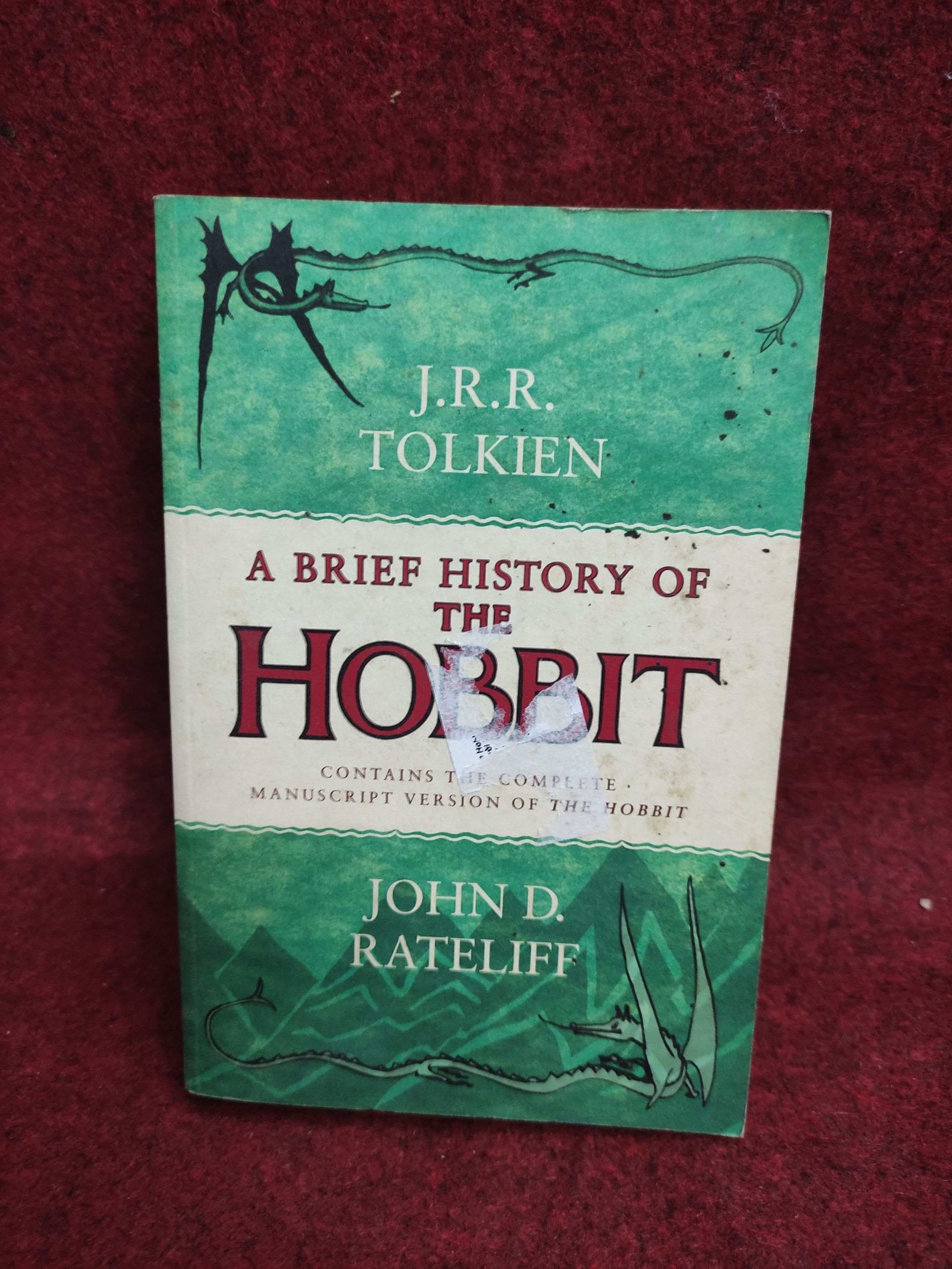 A Brief History Of The Hobbit mới 90% Sách ngoại văn (SL có thể đặt: 1 Cuốn) - SÁCH ĐẠI HỌC