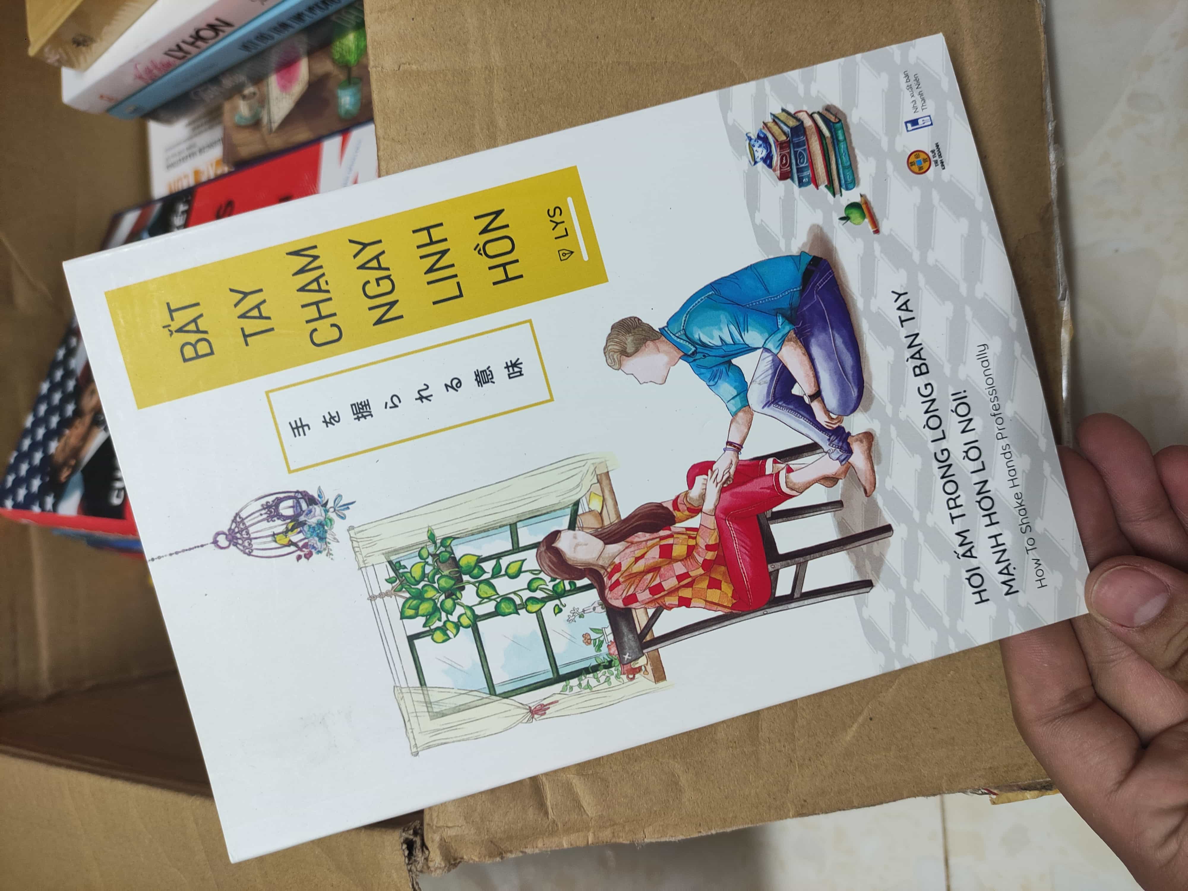Bắt tay chạm ngay linh hồn01/03 (SL có thể đặt: 3 Cuốn) - SÁCH ĐẠI HỌC
