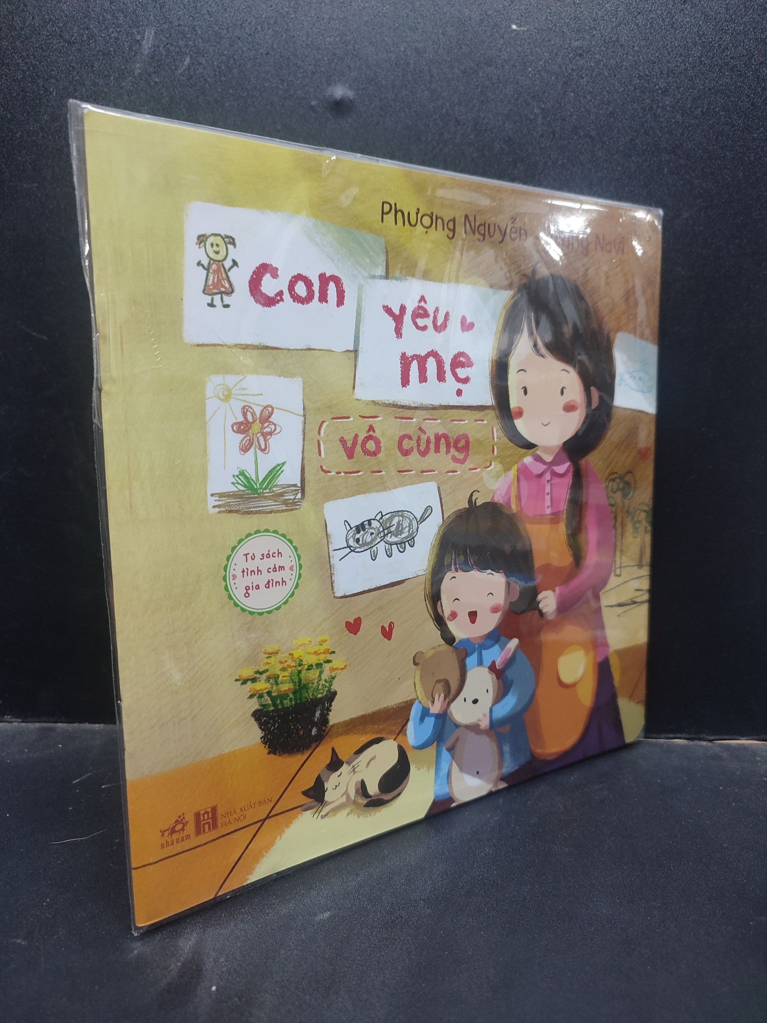 Con Yêu Mẹ Vô Cùng Phượng khổ vuông Nguyễn - Trang Navi mới 100% 2404 (SL có thể đặt: 2 Cuốn) - SÁCH ĐẠI HỌC