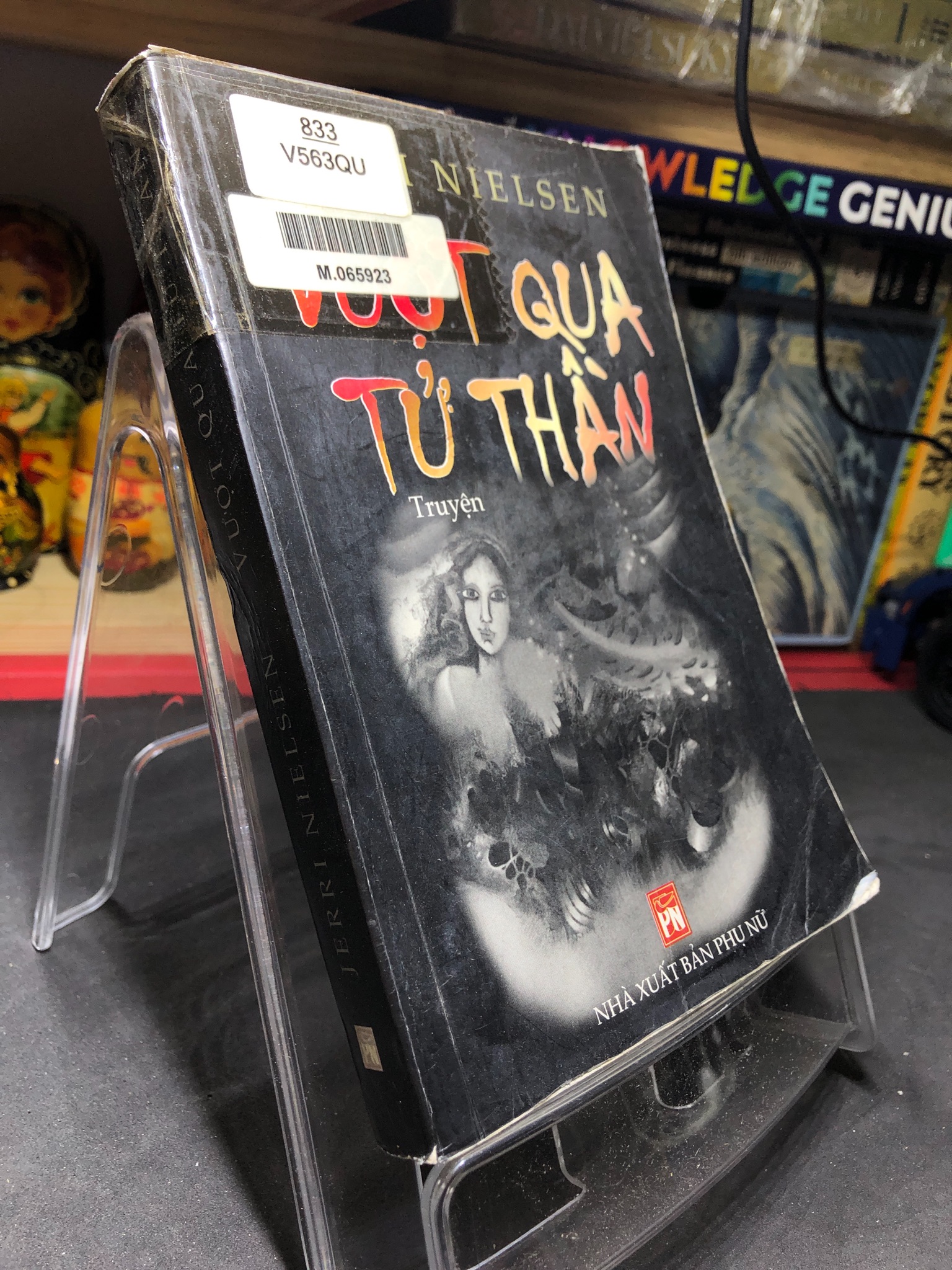 Vượt qua tử thần 2003 mới 75% bẩn nhẹ Jeffi Nielsen 0906 (SL có thể đặt: 1 Cuốn) - SÁCH ĐẠI HỌC
