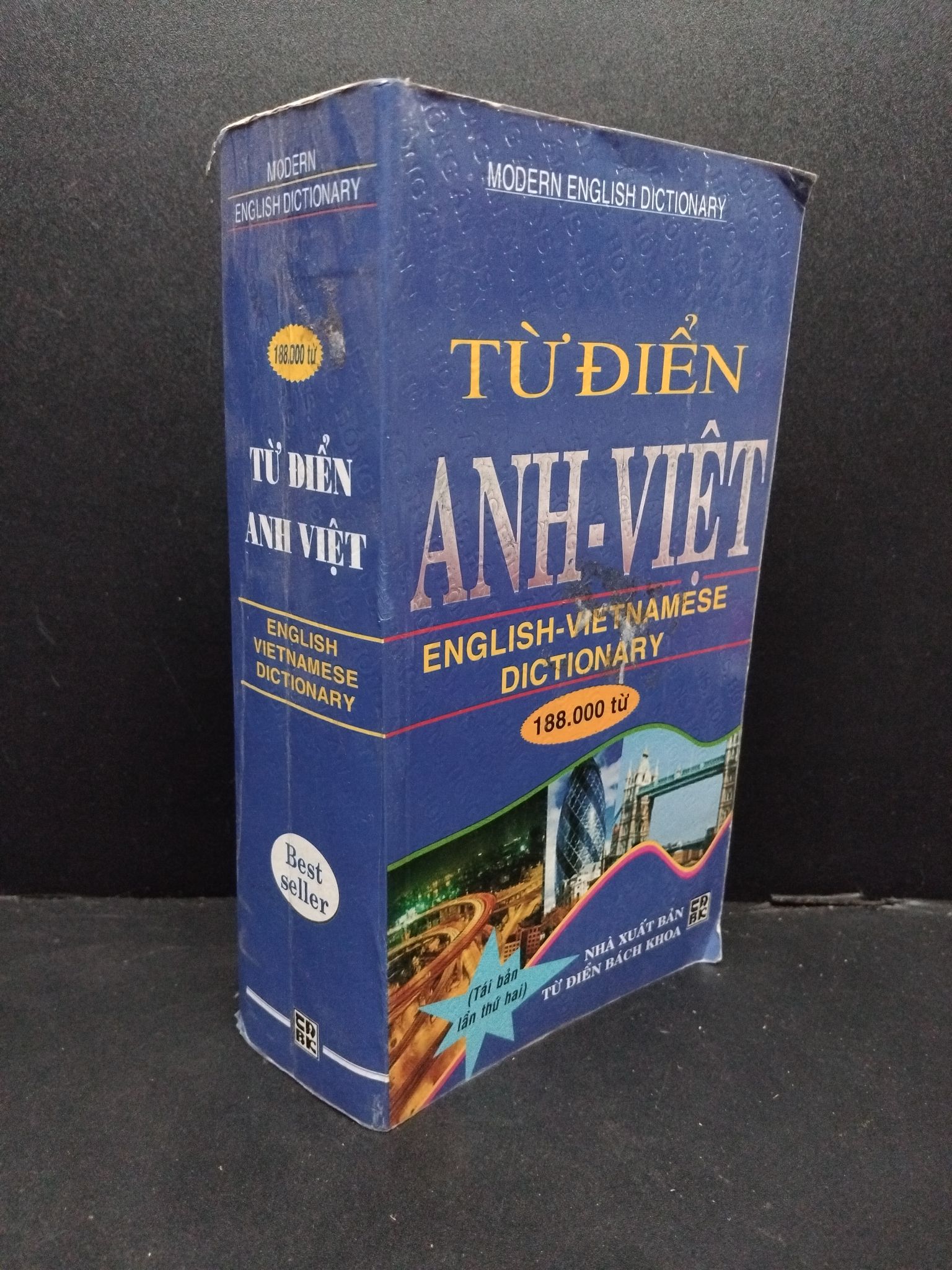 Từ điển Anh Việt 188000 từ mới 80% ố bẩn nếp gấp bìa 2011 2608 Nguyễn Hoàng Từ điển tiếng Anh (SL có thể đặt: 1 Cuốn) - SÁCH ĐẠI HỌC