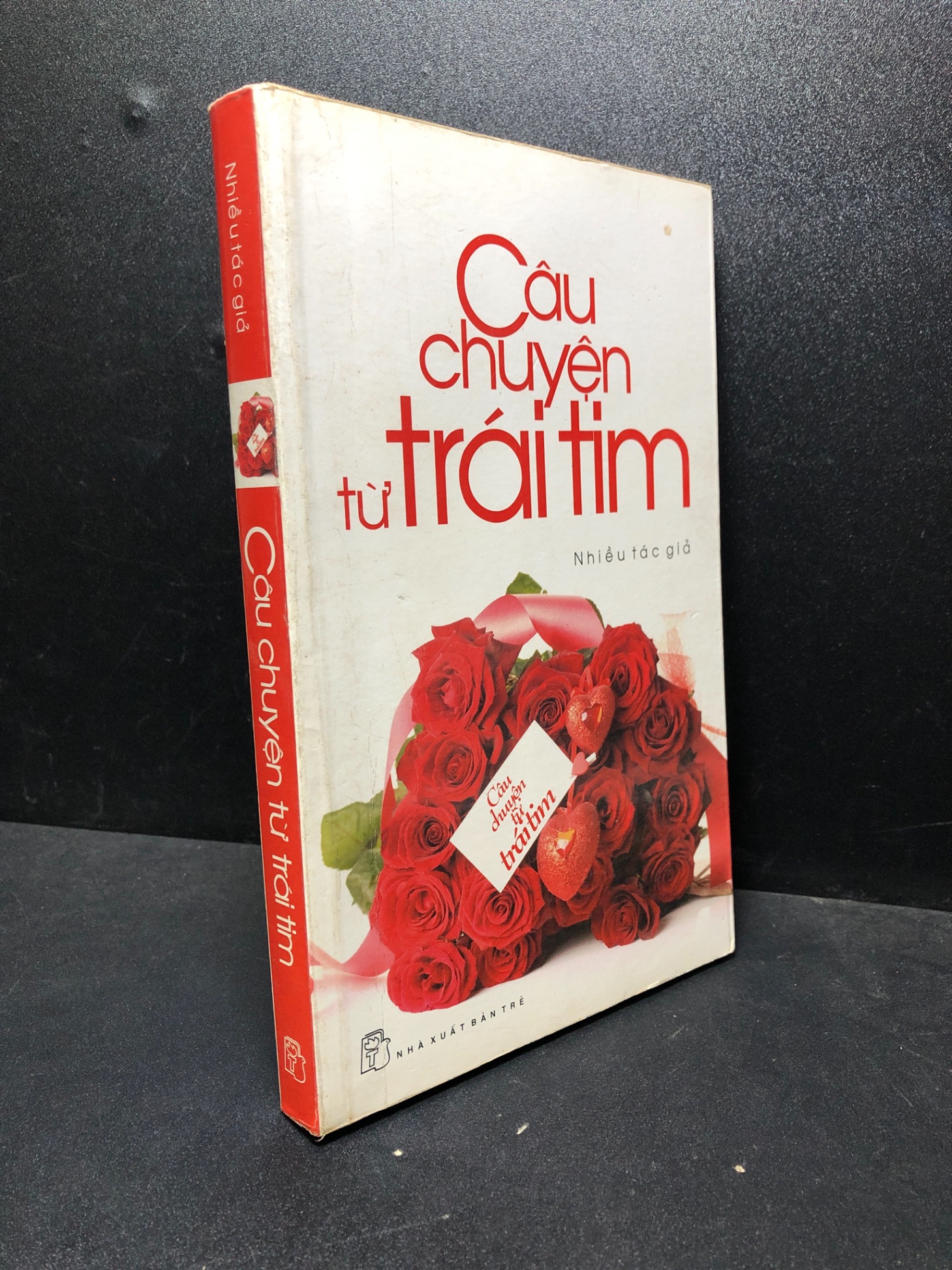 Câu chuyện từ trái tim 2010 nhiều tác giả mới 80% ố (văn học) 2812 (SL có thể đặt: 1 Cuốn) - SÁCH ĐẠI HỌC
