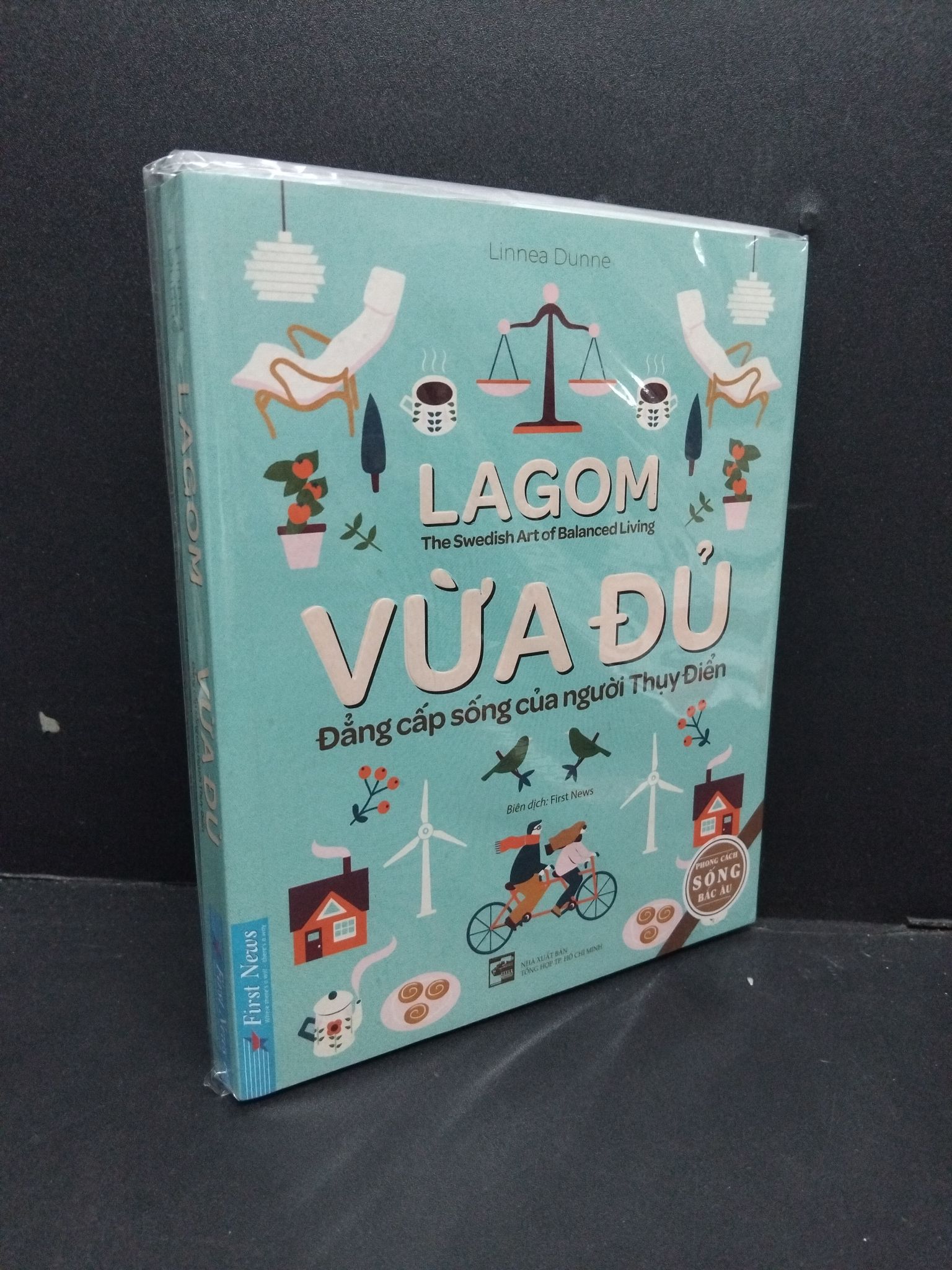 Vừa đủ - Đẳng cấp sống của người Thụy Điên mới 100% 2608 Linnea Dunne Sách tư duy, kỹ năng sống (SL có thể đặt: 1 Cuốn) - SÁCH ĐẠI HỌC