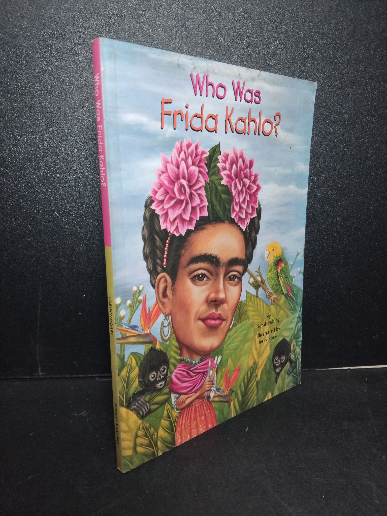 Who was Frida Kahlo? mới 90% bẩn nhẹ Fabiny - Hoare 2103 Sách ngoại văn (SL có thể đặt: 1 Cuốn) - SÁCH ĐẠI HỌC