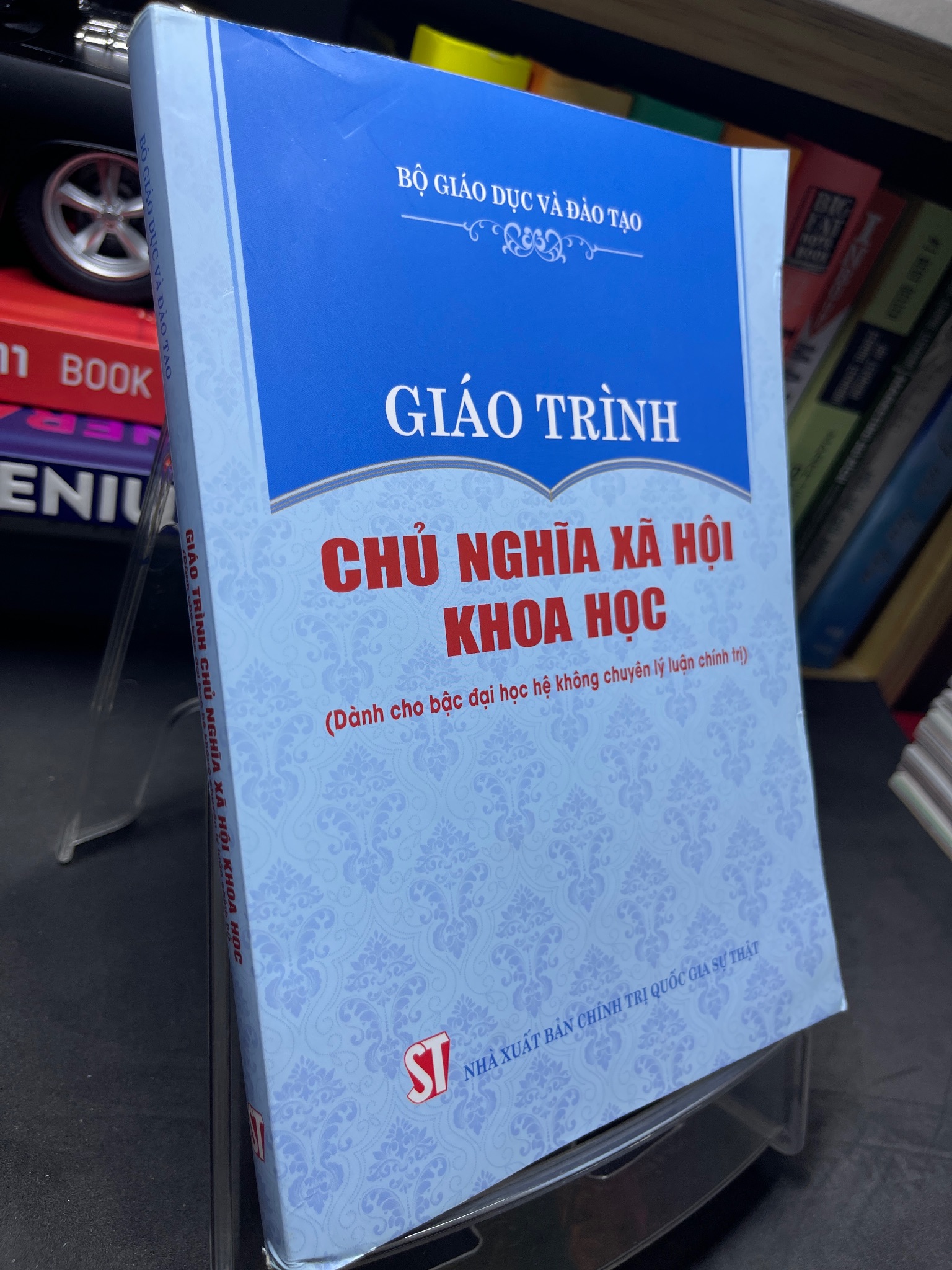 Giáo trình chủ nghĩa xã hội khoa học mới 85% bút xanh trang đầu 2705 Giáo trình môn đại cương (SL có thể đặt: 1 Cuốn) - SÁCH ĐẠI HỌC