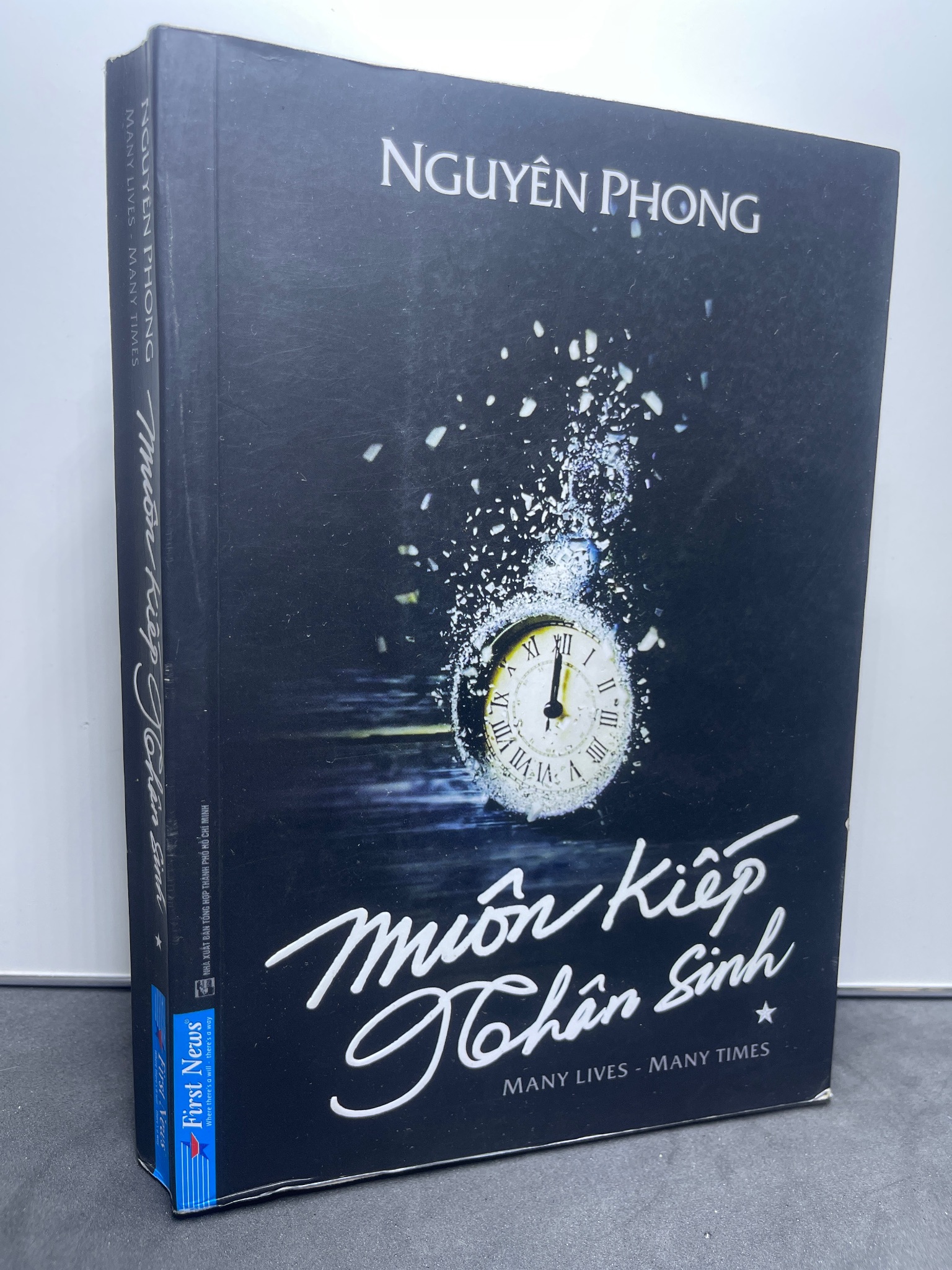 Muôn kiếp nhân sinh tập 1 2022 khổ lớn mới 90% bẩn nhẹ bụng sách Nguyên Phong 1607 (SL có thể đặt: 1 Cuốn) - SÁCH ĐẠI HỌC