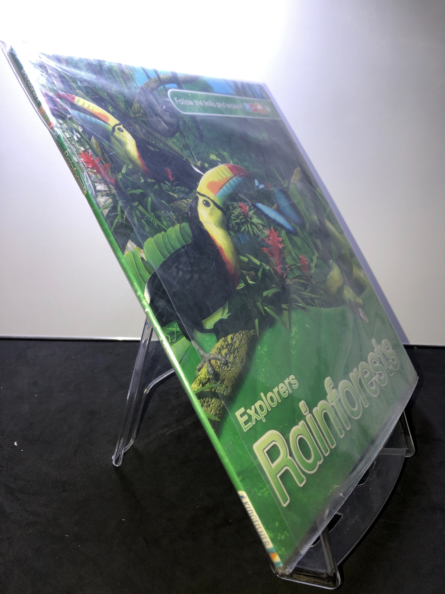 Explorers Rainforests mới 85% bẩn nhẹ Kingfisher 2707 Sách ngoại văn (SL có thể đặt: 1 Cuốn) - SÁCH ĐẠI HỌC