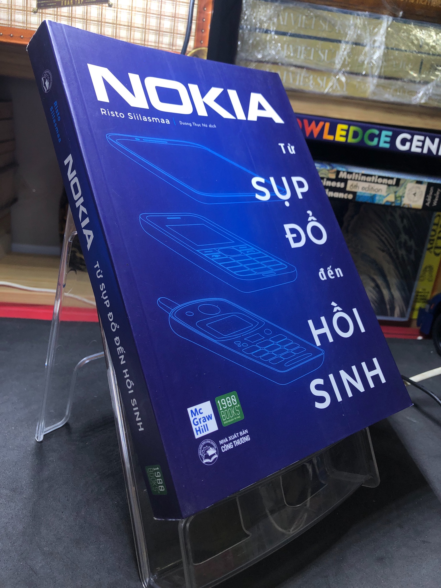 Nokia từ sụp đổ đến hồi sinh 2019 mới 85% bẩn bụi Risto Siilasmaa 2506 (SL có thể đặt: 1 Cuốn) - SÁCH ĐẠI HỌC