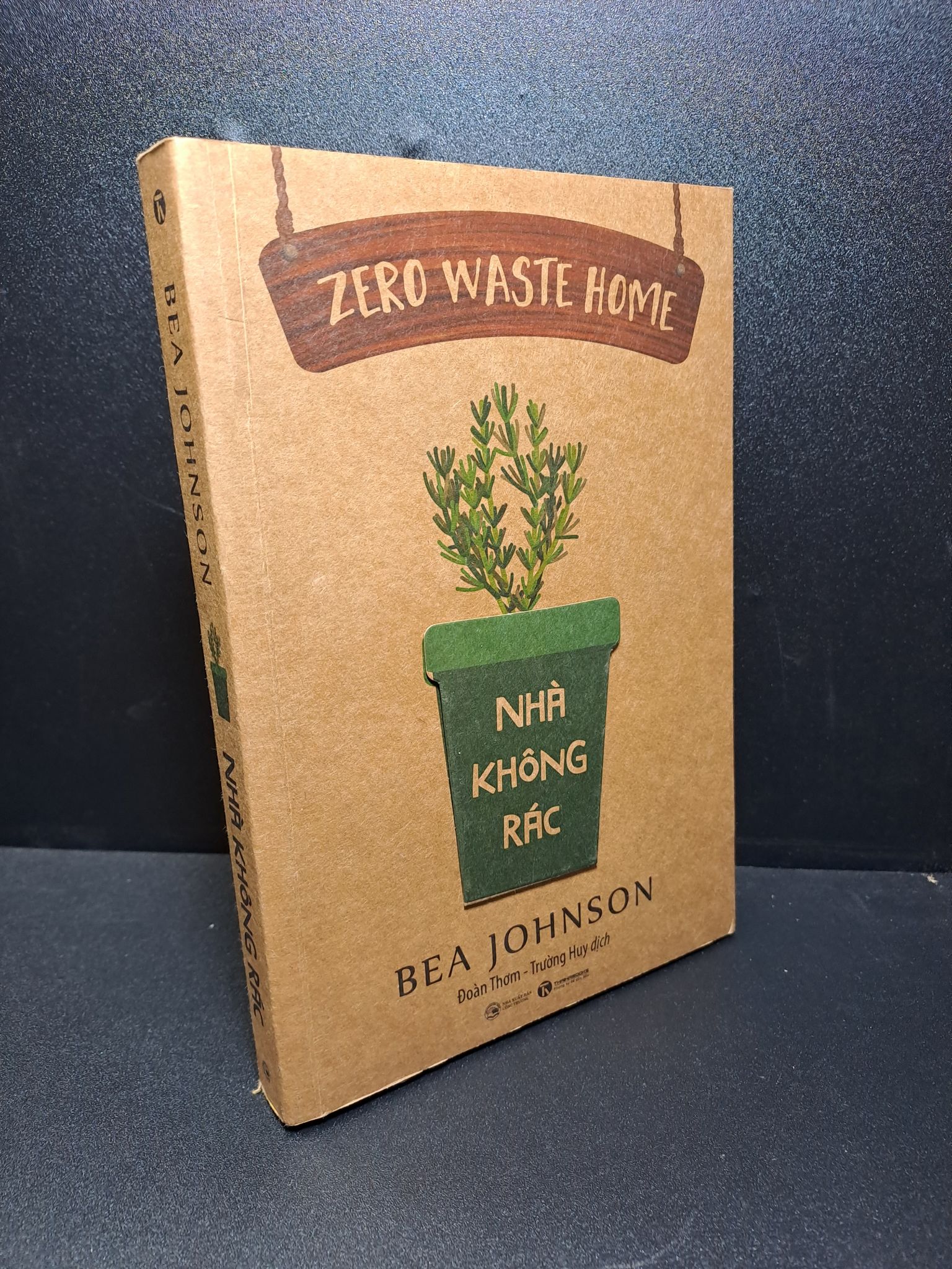 Zero waste home Ngôi nhà không rác 2021 mới 90% 0809 (SL có thể đặt: 1 Cuốn) - SÁCH ĐẠI HỌC