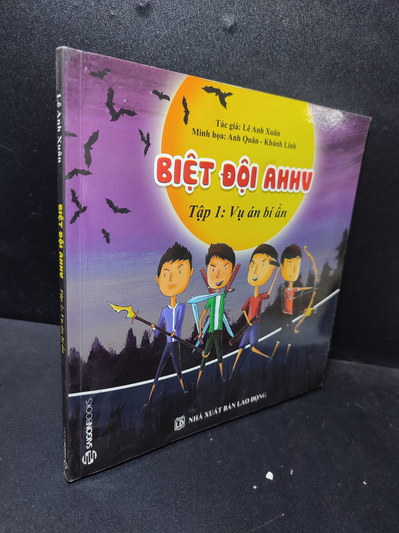Biệt đội AHHV tập 1 vụ án bí ẩn Lê Anh Xuân tróc gáy nhẹ mới 90% Q7-2512 truyện thiếu nhi Truyện thiếu nhi (SL có thể đặt: 2 Cuốn) - SÁCH ĐẠI HỌC
