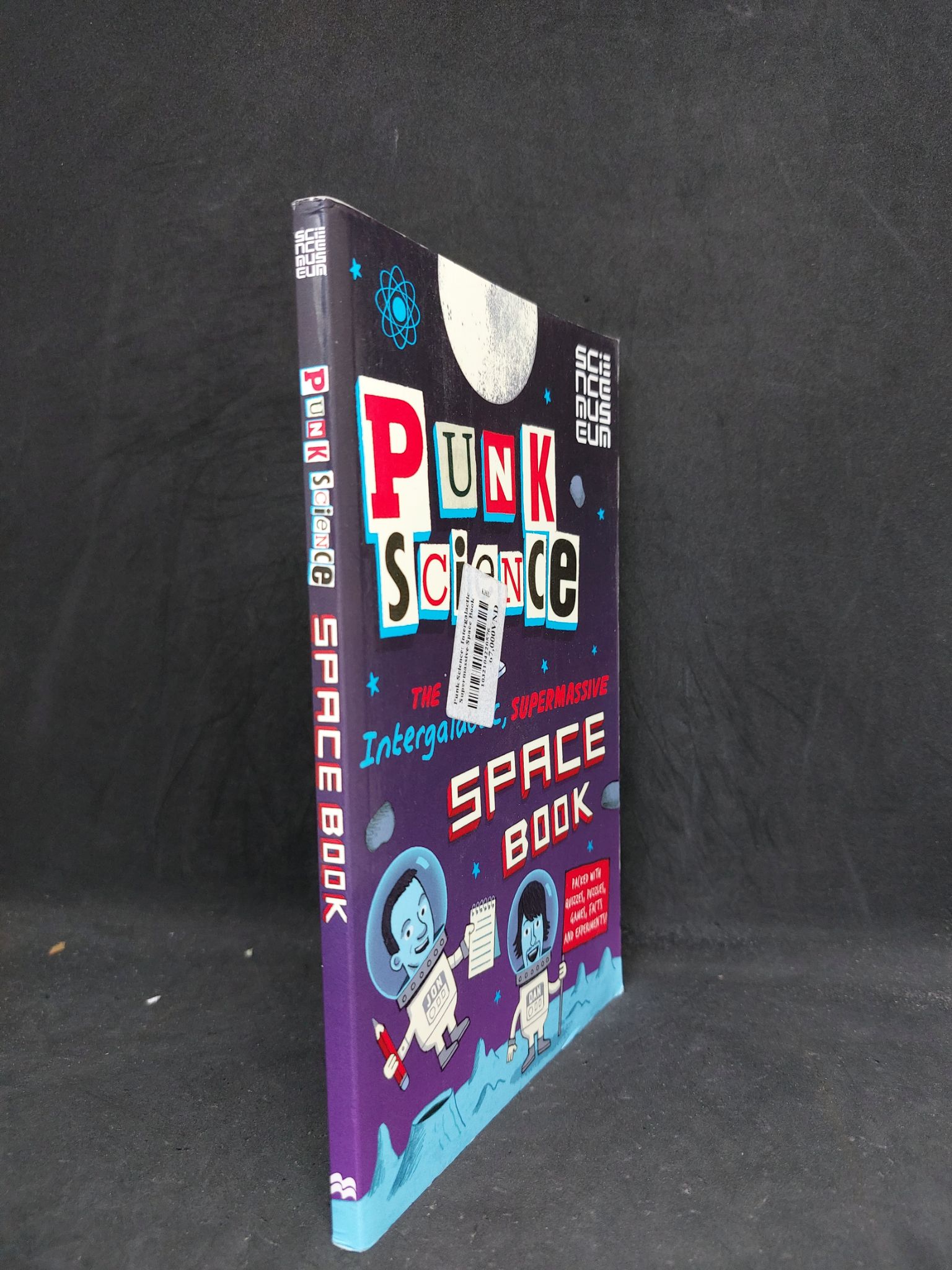 Space book Punk Science mới 80% 2806 Sách ngoại văn (SL có thể đặt: 1 Cuốn) - SÁCH ĐẠI HỌC