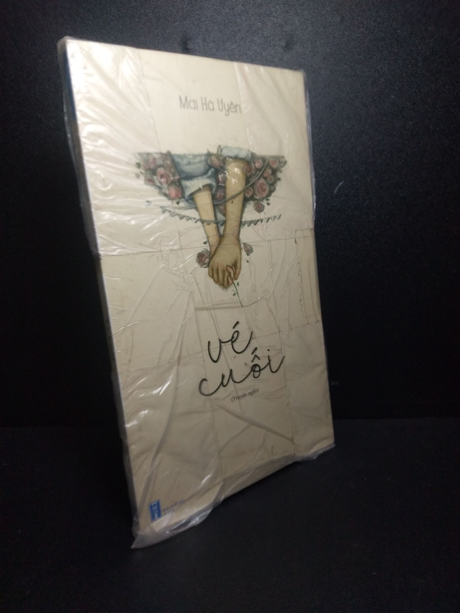 Vé cuối - Mai Hà Uyên mới 90% 0310 (SL có thể đặt: 1 Cuốn) - SÁCH ĐẠI HỌC