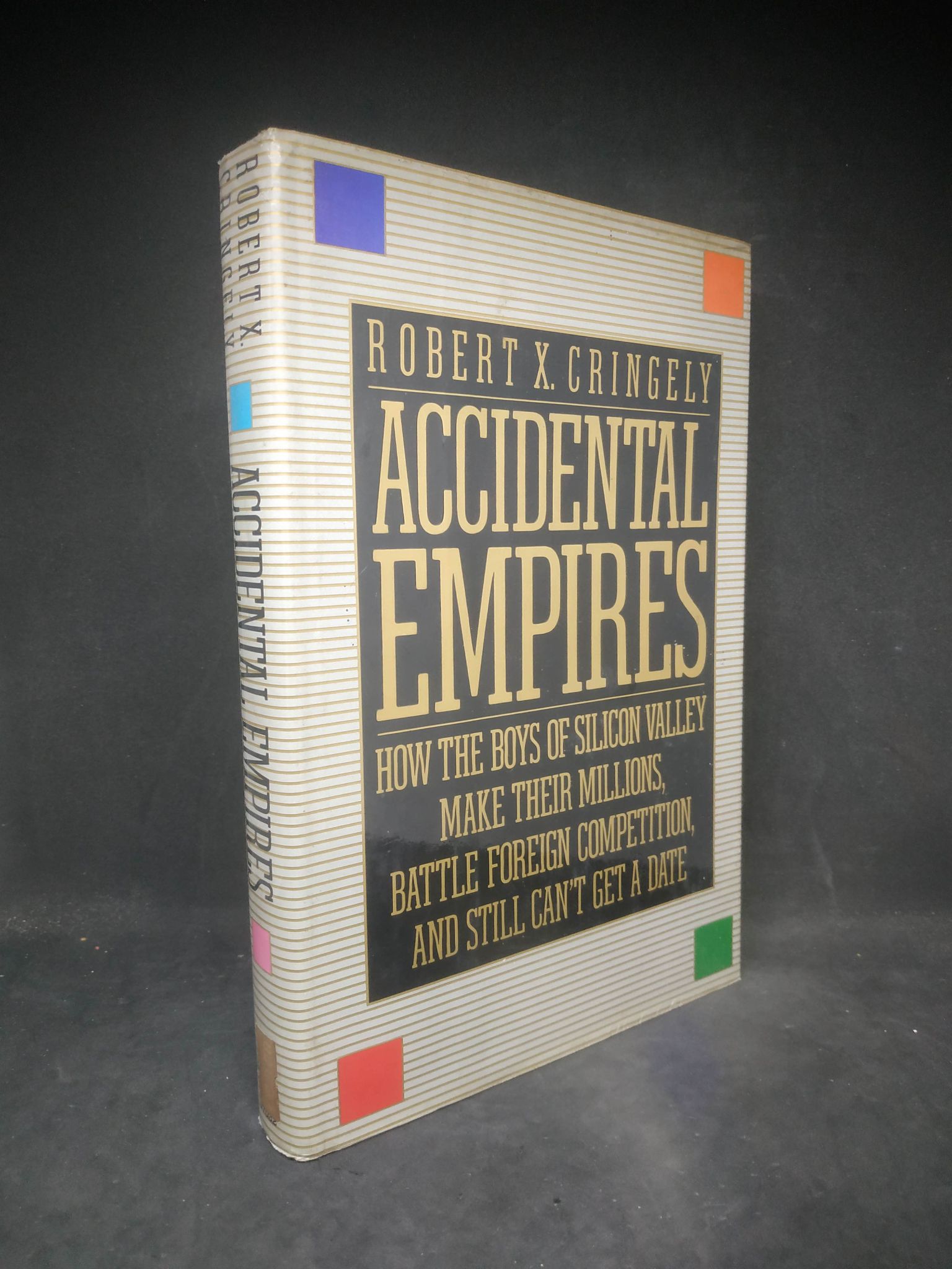 Accidental Empires (bìa cứng) mới 80% 1203 Sách ngoại văn (SL có thể đặt: 1 Cuốn) - SÁCH ĐẠI HỌC