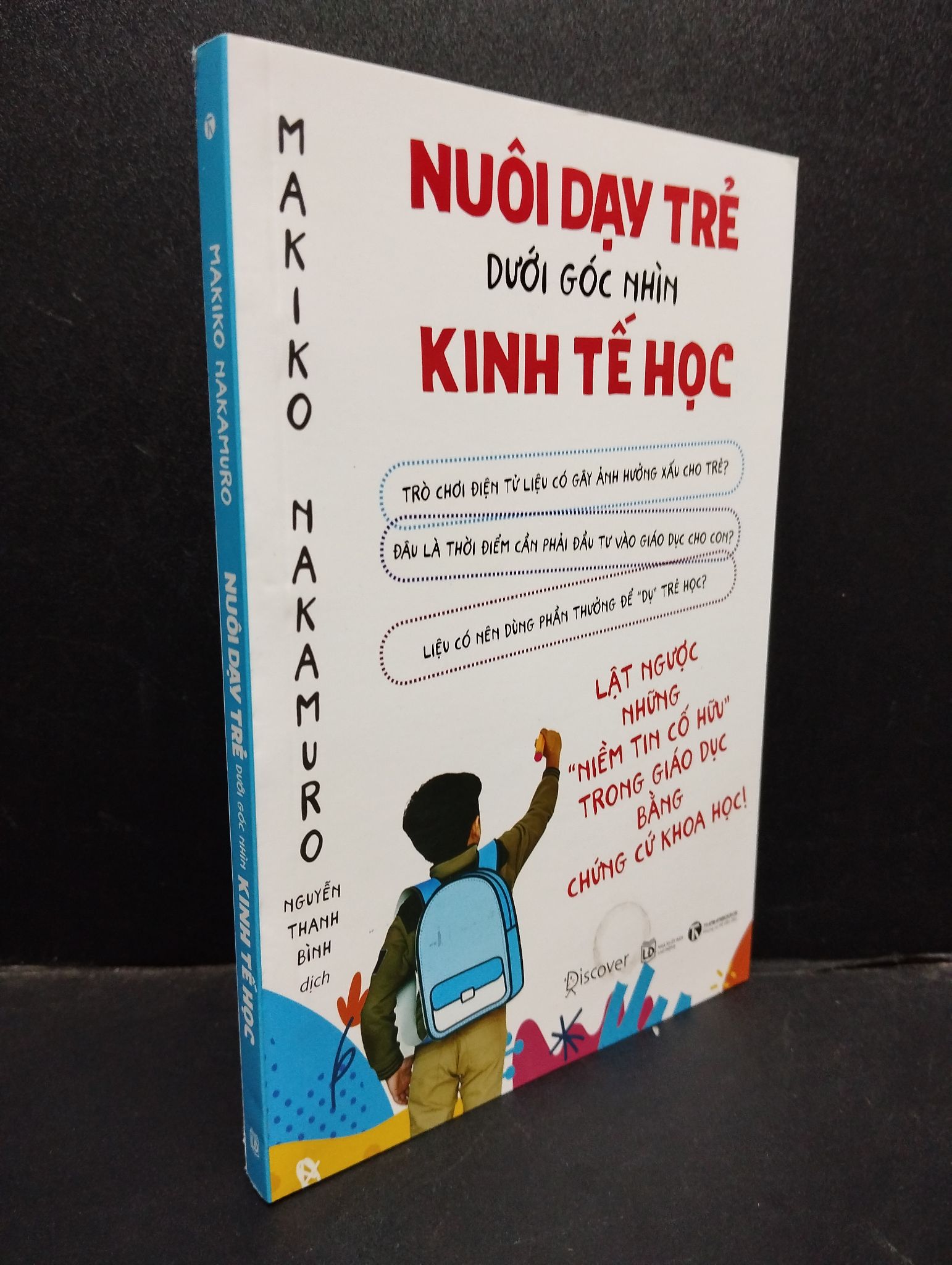 Nuôi dạy trẻ dưới góc nhìn kinh tế học - Makiko Nakamuro 2020 mới 95% bẩn bìa nhẹ 0805 kỹ năng Sách tư duy, kỹ năng sống (SL có thể đặt: 1 Cuốn) - SÁCH ĐẠI HỌC