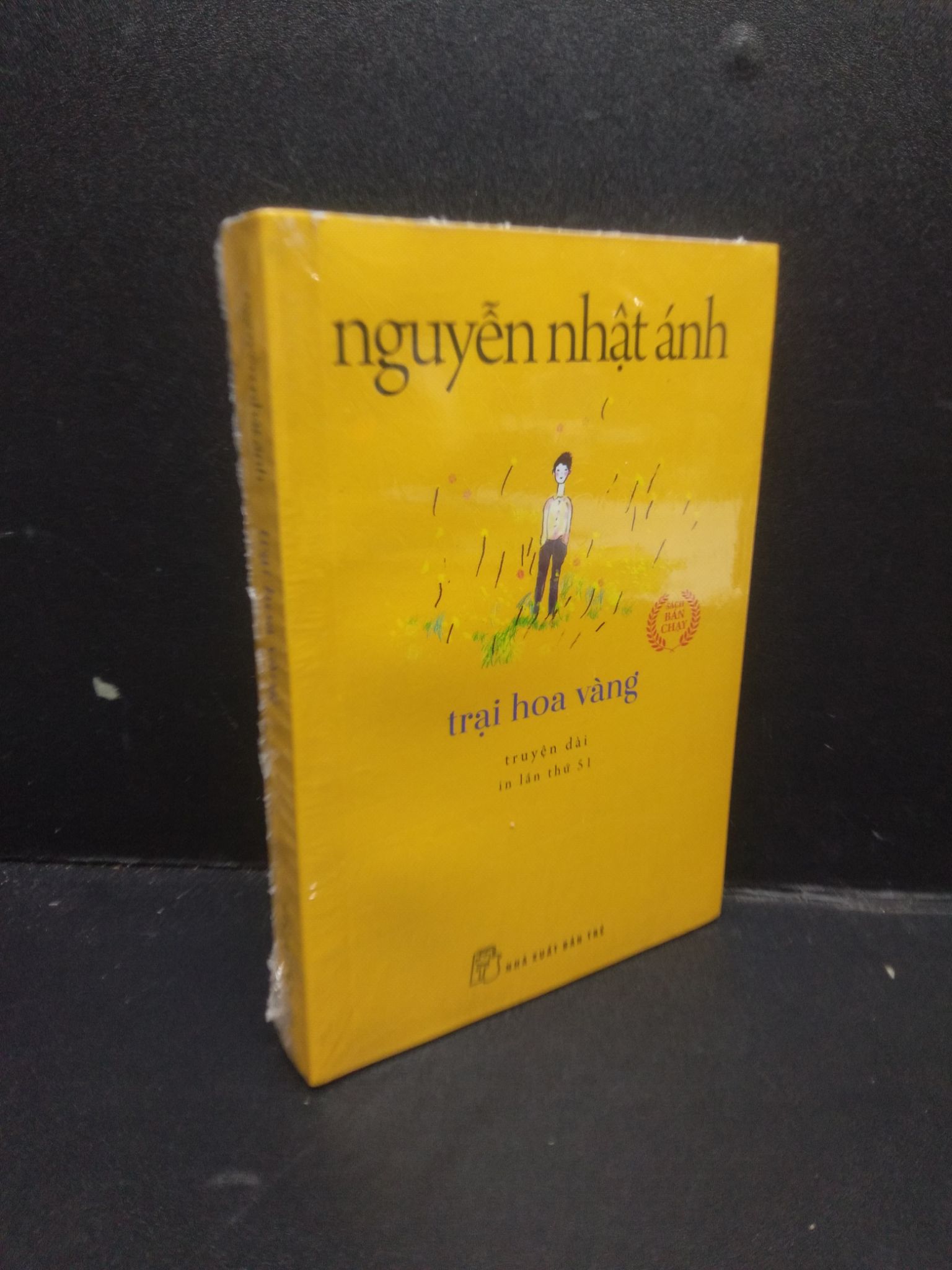 Trại hoa vàng (Khổ nhỏ), mới 100% 0106 Nguyễn Nhật Ánh Truyện dài (SL có thể đặt: 1 Cuốn) - SÁCH ĐẠI HỌC