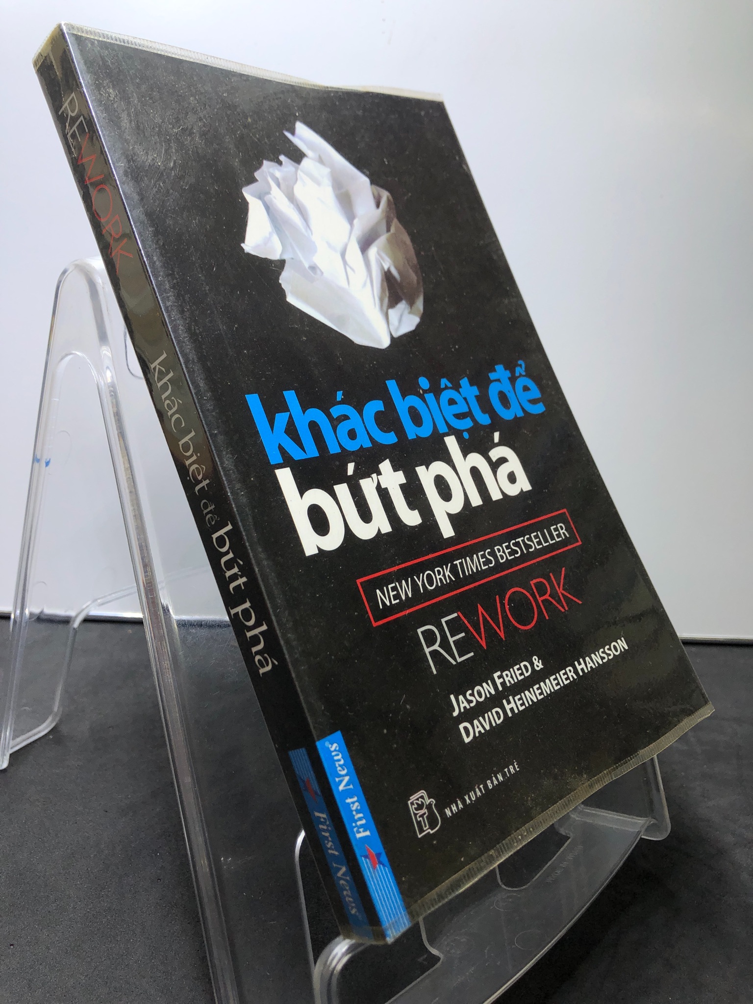 Khác biệt để bứt phá 2014 mới 85% bẩn nhẹ Jason Fried và David Heinemeier Hansson 0308 Sách tư duy, kỹ năng sống (SL có thể đặt: 1 Cuốn) - SÁCH ĐẠI HỌC