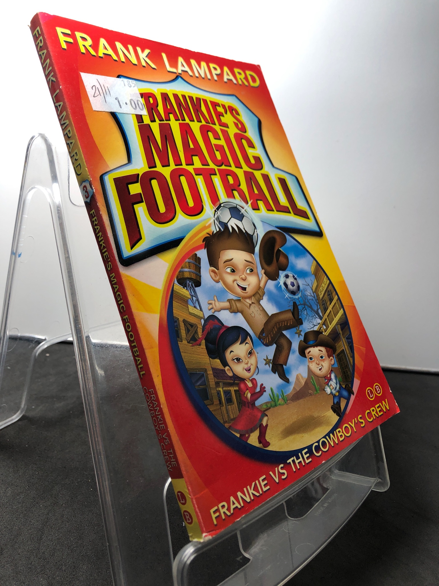 Frankie's magic football mới 85% bẩn nhẹ Frank Lampark 1508 Sách ngoại văn (SL có thể đặt: 1 Cuốn) - SÁCH ĐẠI HỌC