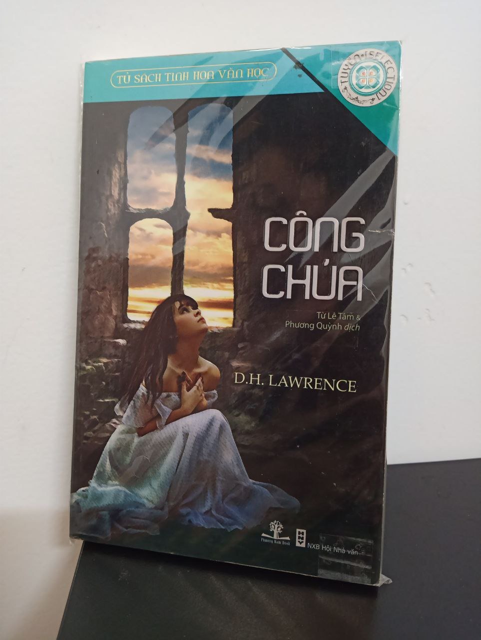 Tủ Sách Tinh Hoa Văn Học - Công Chúa - D. H. Lawrence New 90% 0509 (SL có thể đặt: 1 cuốn) - SÁCH ĐẠI HỌC