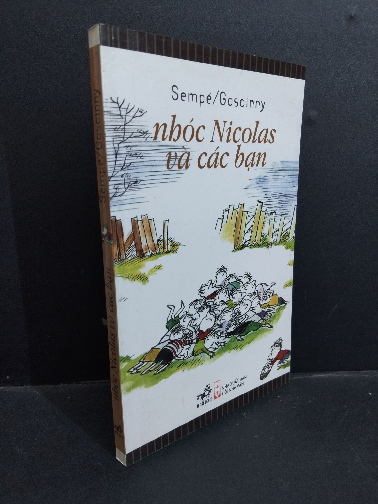 Nhóc Nicolas và các bạn mới 80% ố bẩn nhẹ 2009 2811 Sempe - Goscinny (SL có thể đặt: 2 Cuốn) - SÁCH ĐẠI HỌC