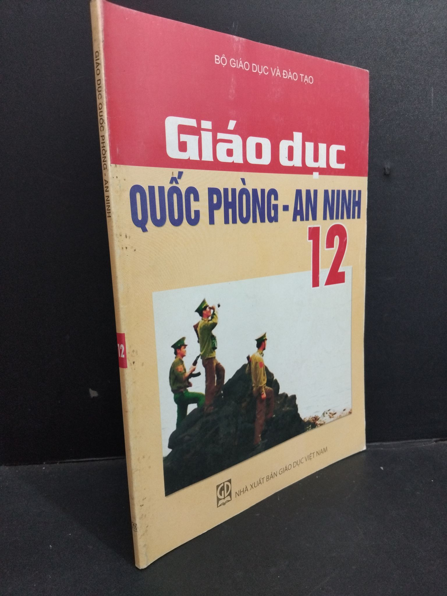 Giáo dục quốc phòng an ninh 12 mới 90% ố 2010 0612 Đặng Đức Thắng Sách giáo khoa (SL có thể đặt: 1 Cuốn) - SÁCH ĐẠI HỌC