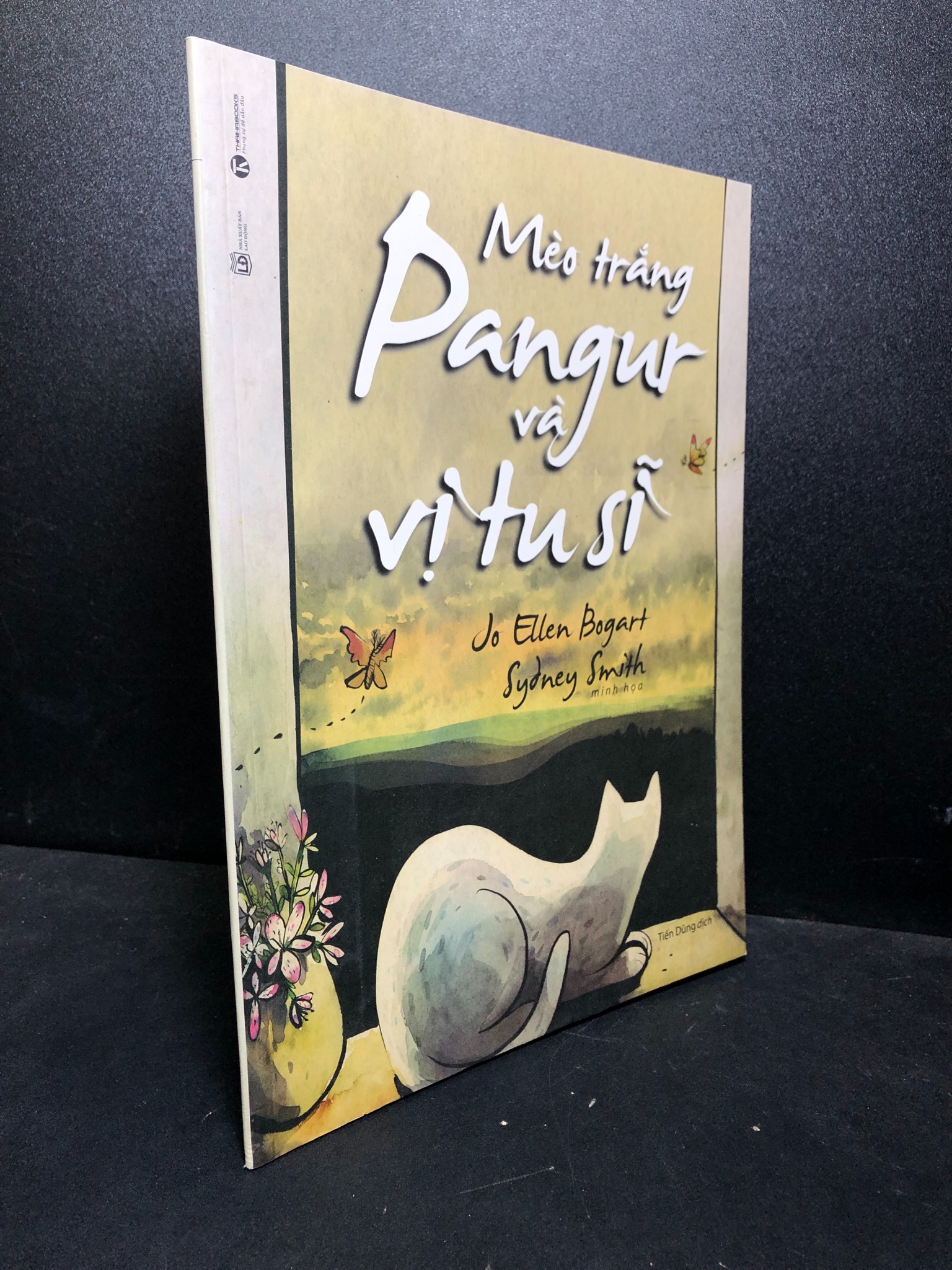 Mèo trắng Pangur và vị tu sĩ 2018 mới 80% ố (minh hoạ , hình ảnh) Q7-2301 (SL có thể đặt: 1 Cuốn) - SÁCH ĐẠI HỌC