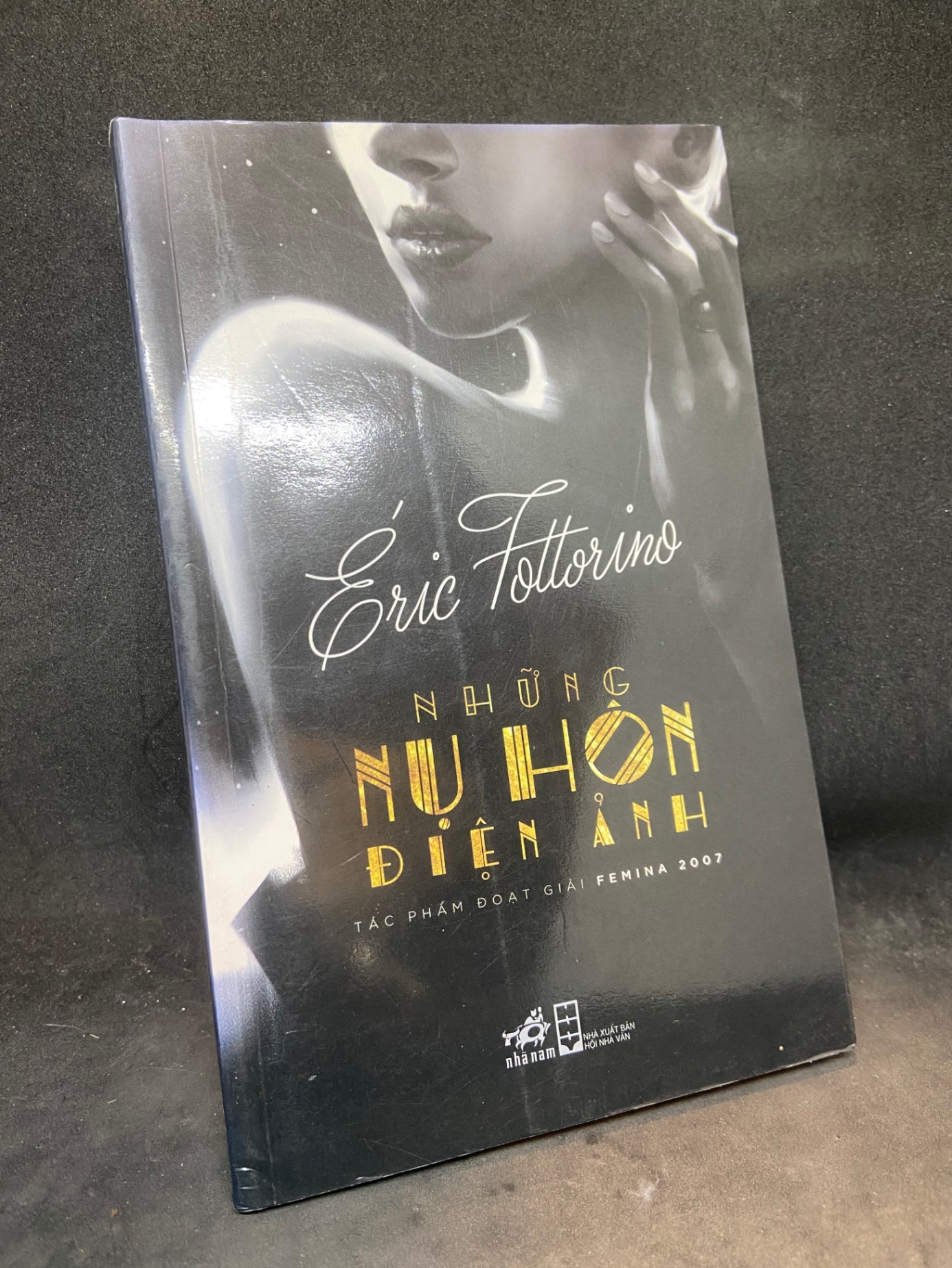 Những Nụ Hôn Điện Ảnh Eric Fottorino New 90% 1605 Tiểu thuyết (SL có thể đặt: 1 Cuốn) - SÁCH ĐẠI HỌC
