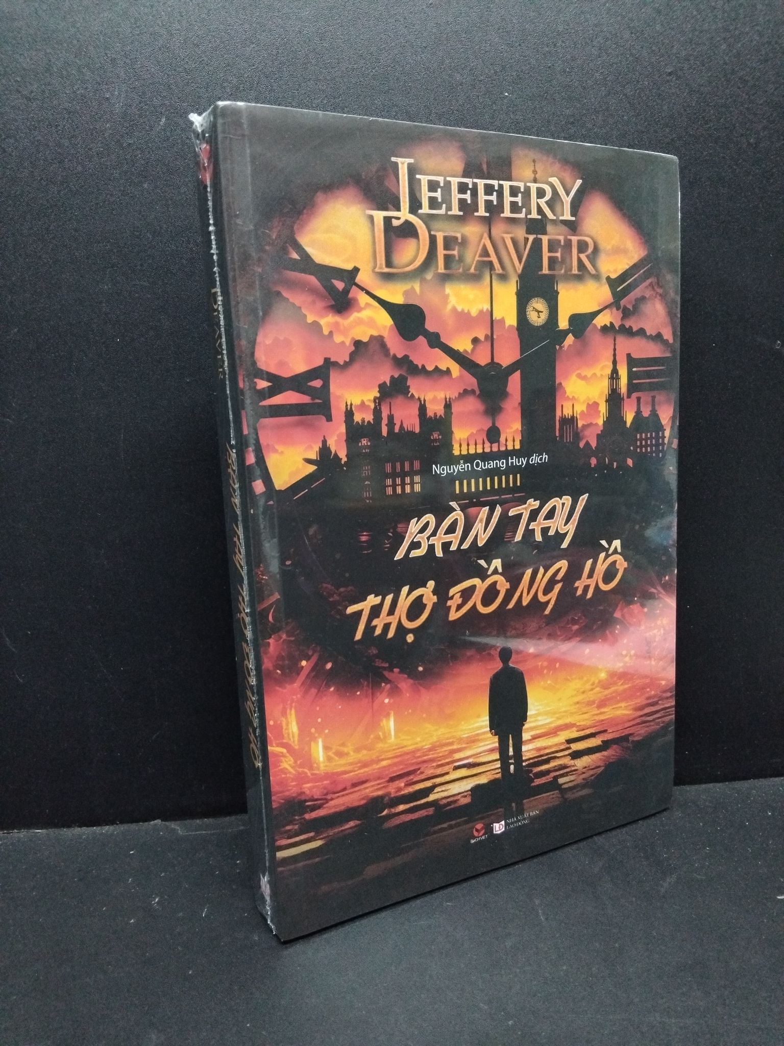 Bàn tay thợ đồng hồ Jeffery Deaver mới 100% 2410 (SL có thể đặt: 1 Cuốn) - SÁCH ĐẠI HỌC