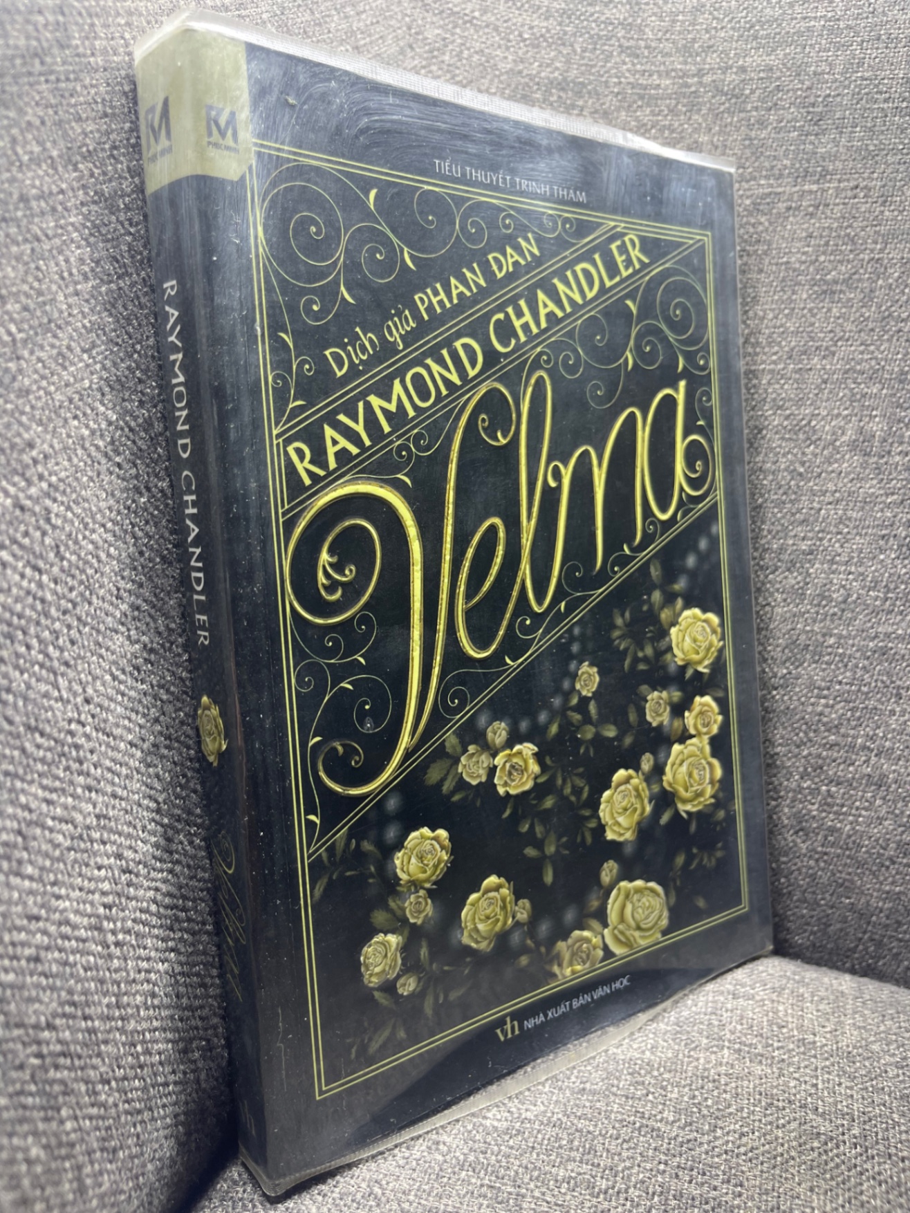 Velma Raymond Chandler 2018 mới 90% 1704 (SL có thể đặt: 1 Cuốn) - SÁCH ĐẠI HỌC