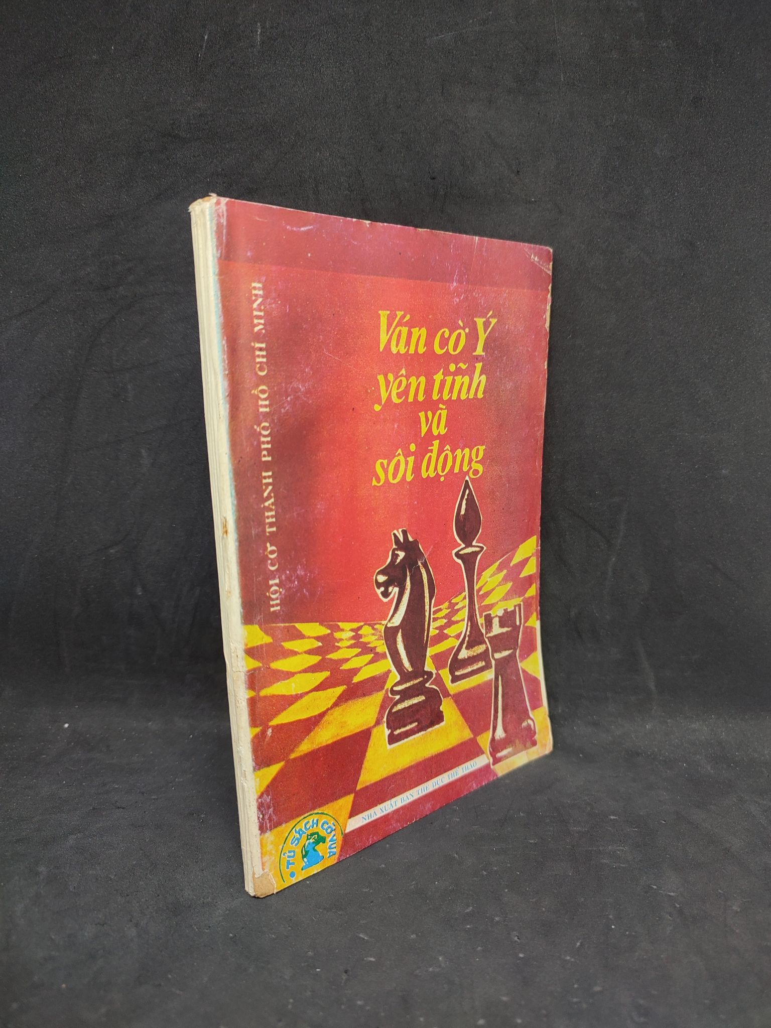 Ván cờ ý yên tĩnh và sôi động( rách bìa ) mới 70% 1804 Sách tư duy, kỹ năng sống (SL có thể đặt: 1 Cuốn) - SÁCH ĐẠI HỌC