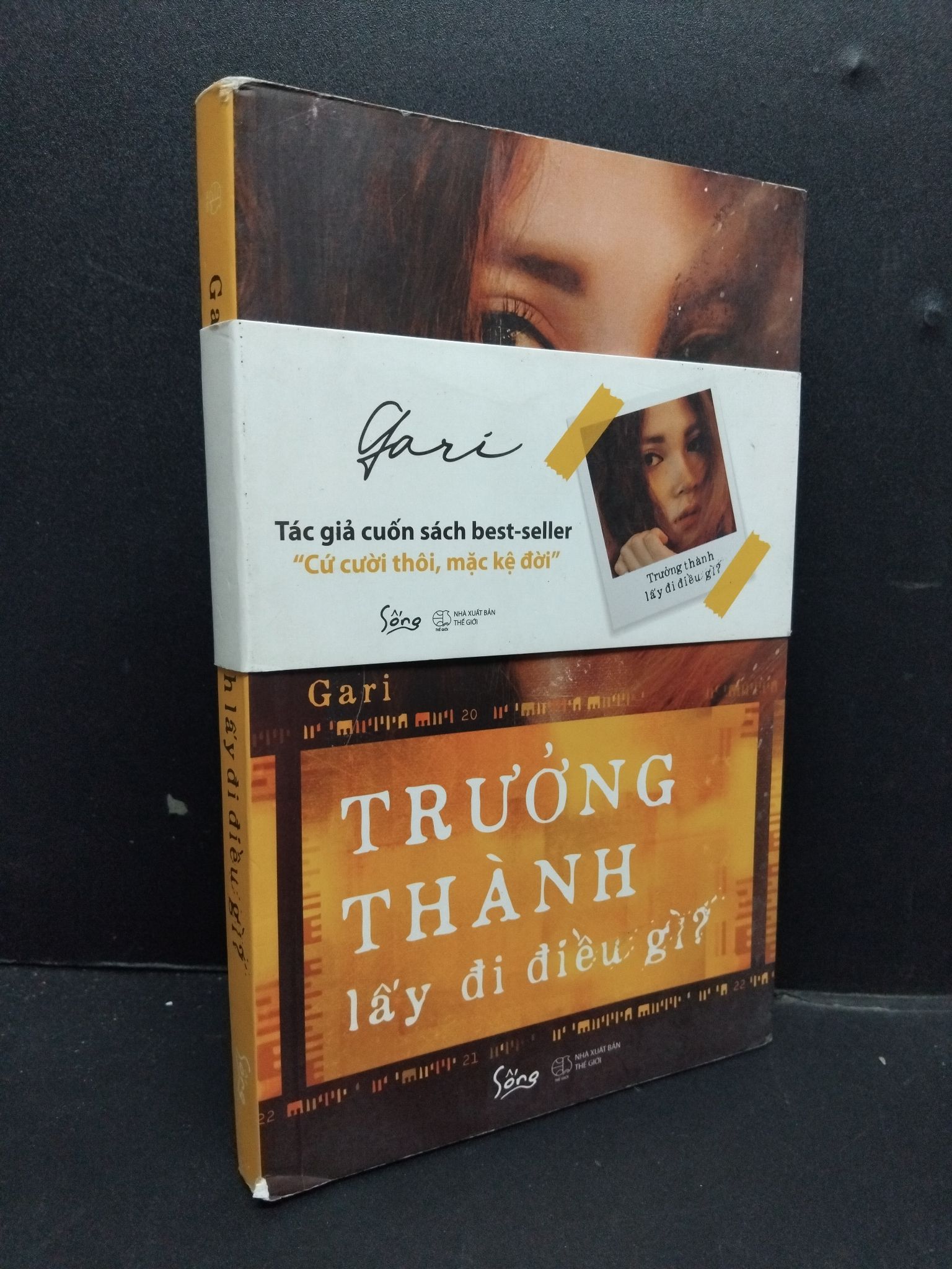 Trưởng thành lấy đi điều gì? mới 90% bẩn rách góc nhẹ 2018 1008 Gari Sách tư duy, kỹ năng sống (SL có thể đặt: 1 Cuốn) - SÁCH ĐẠI HỌC