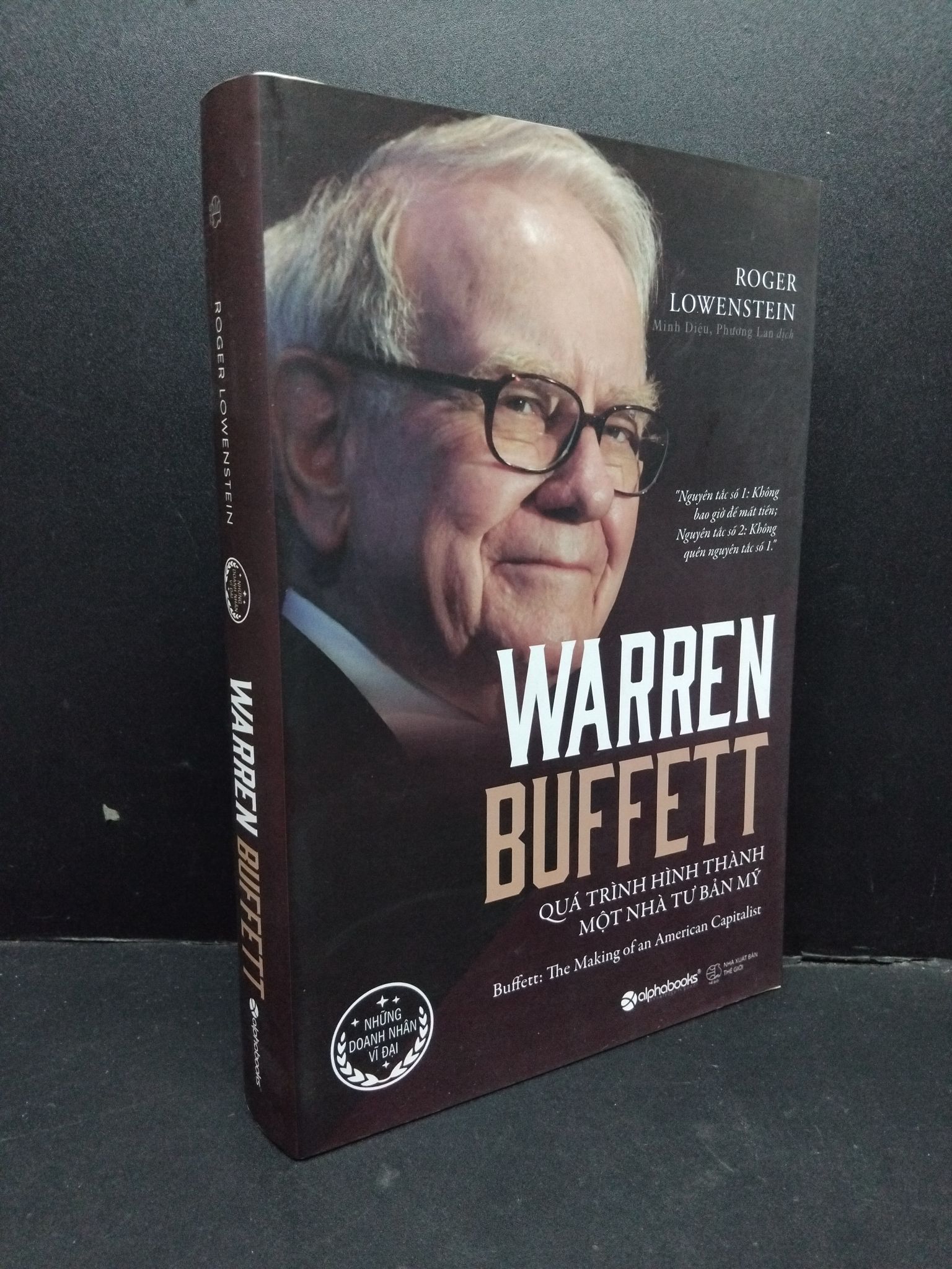 Warren Buffett - Quá trình hình thành một nhà Tư Bản Mỹ mới 90% bẩn nhẹ 2020 1410 Roger Lowenstein Sách tư duy, kỹ năng sống (SL có thể đặt: 2 Cuốn) - SÁCH ĐẠI HỌC
