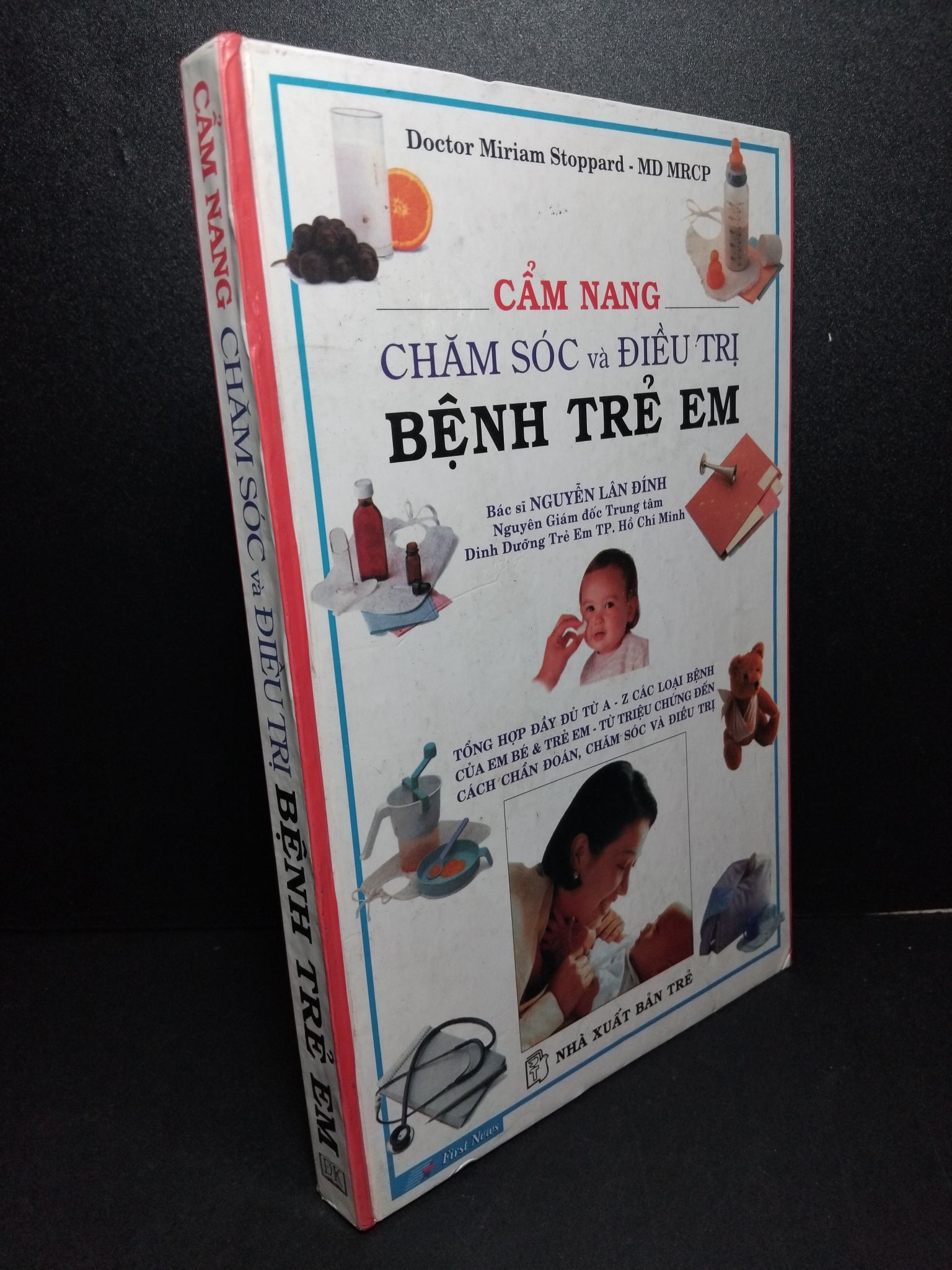Cẩm nang chăm sóc và điều trị bệnh trẻ em (bìa cứng) mới 70% ố tróc gáy 2002 2103 Sách sức khỏe (SL có thể đặt: 1 Cuốn) - SÁCH ĐẠI HỌC
