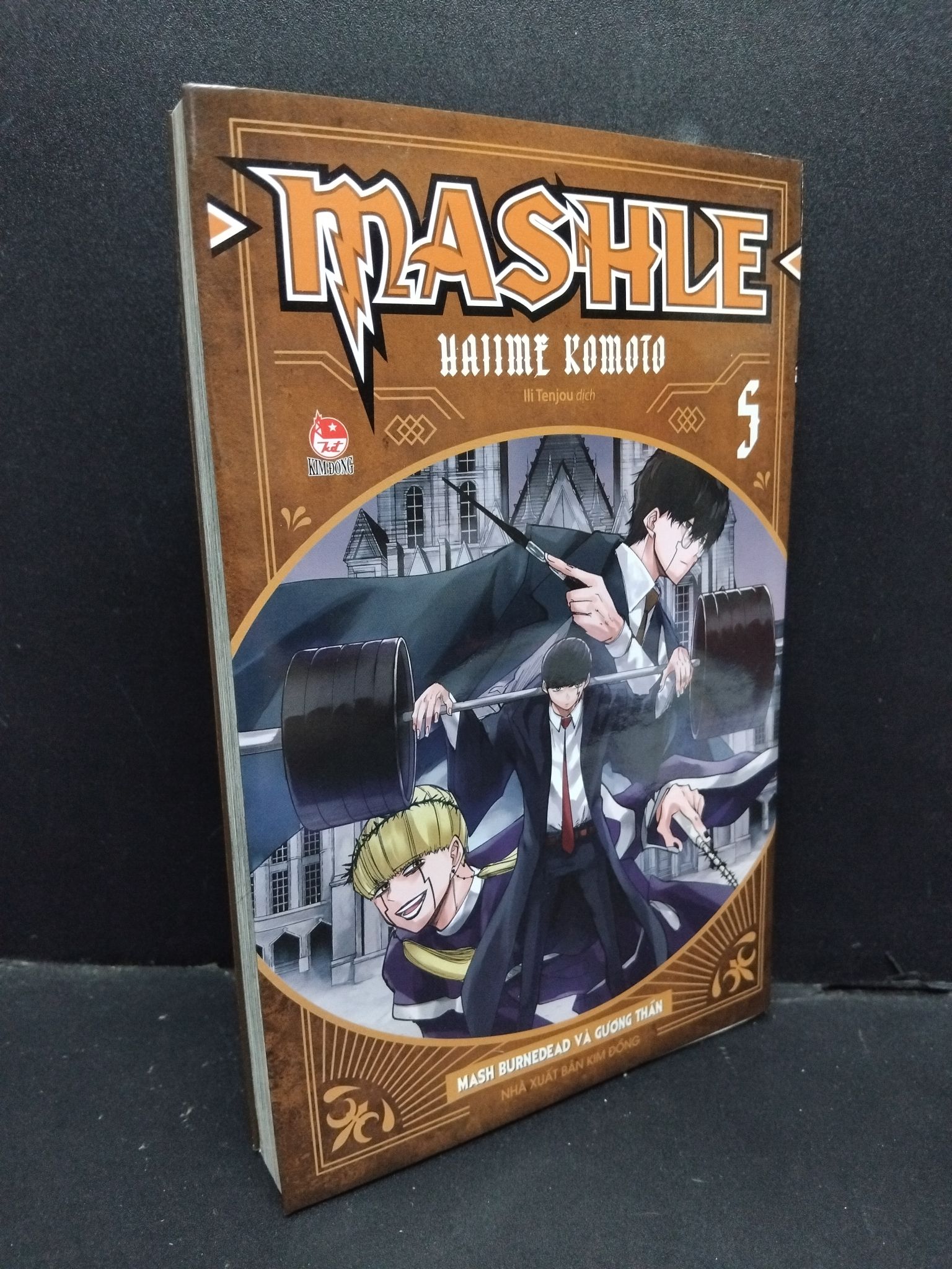 Mashle tập 5 Mash Burnedead và gương thần Hajime Komoto mới 90% ố nhẹ, tróc gáy nhẹ 2024 0711 (SL có thể đặt: 1 Cuốn) - SÁCH ĐẠI HỌC