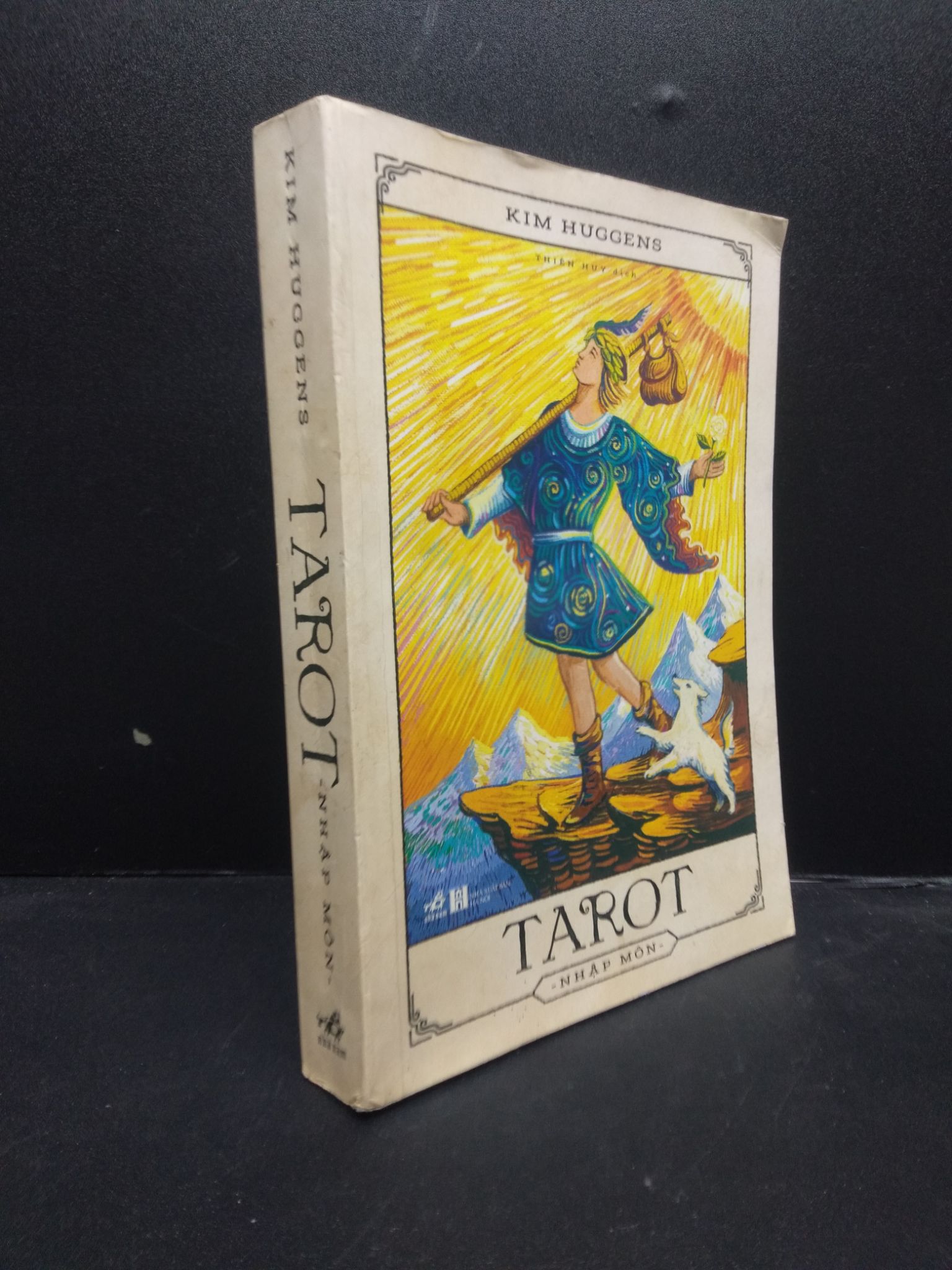 Tarot nhập môn năm 2020 mới 80%, ố bẩn nhẹ 2902 tarot Tarot (SL có thể đặt: 1 Cuốn) - SÁCH ĐẠI HỌC