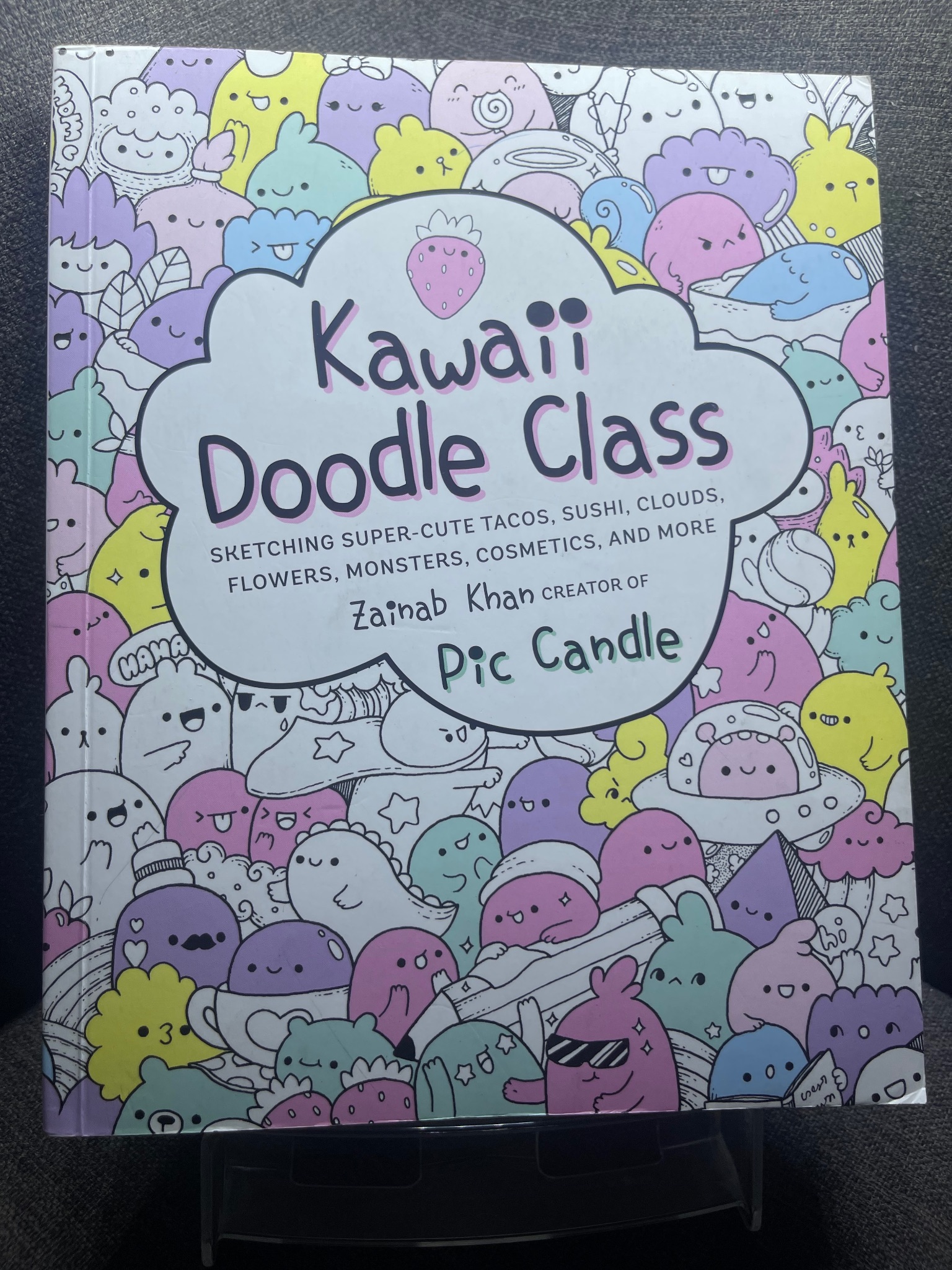 Kawaii doodle class mới 90% sách ngoại văn và thiếu nhi hướng dẫn vẽ tranh màu Pic Candle 1605 Sách ngoại văn (SL có thể đặt: 1 Cuốn) - SÁCH ĐẠI HỌC