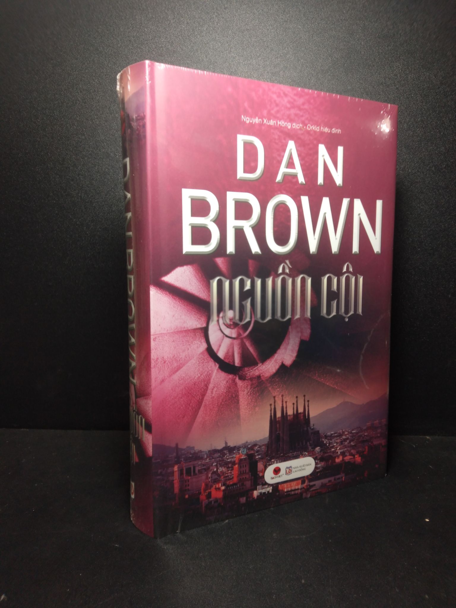 Nguồn cội Dan Brown mới 100% 2810 (SL có thể đặt: 1 Cuốn) - SÁCH ĐẠI HỌC