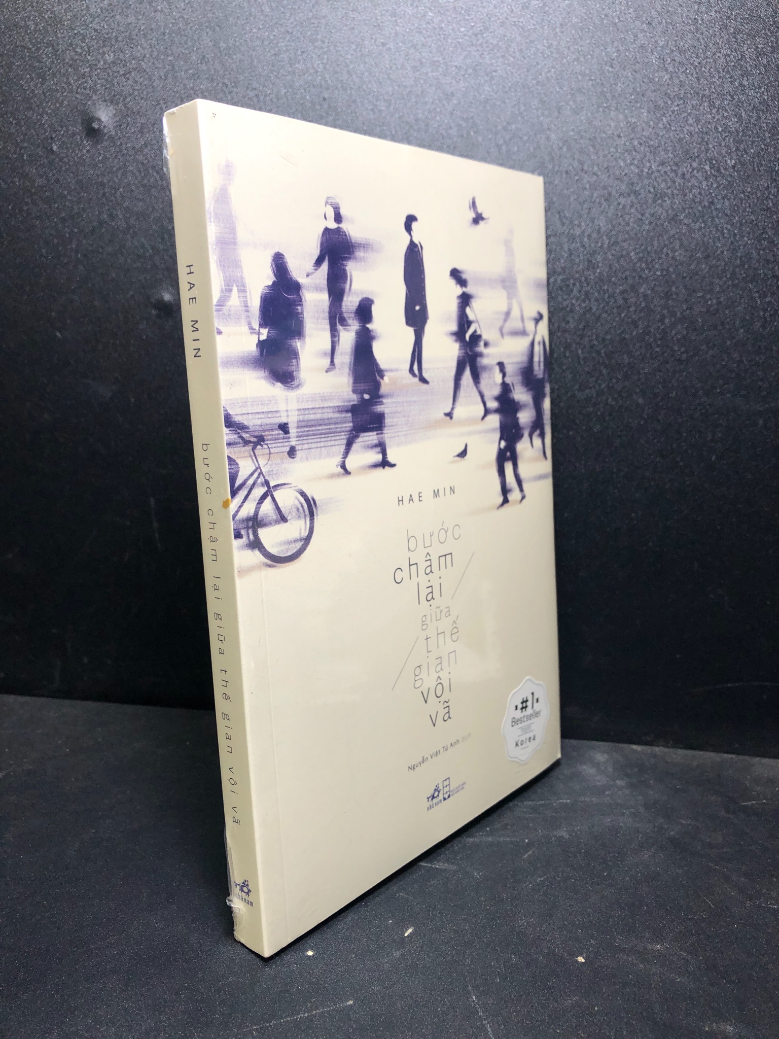 Bước chậm lại giữa thế gian vội vã Hae Min mới 100% 2812 (SL có thể đặt: 3 Cuốn) - SÁCH ĐẠI HỌC