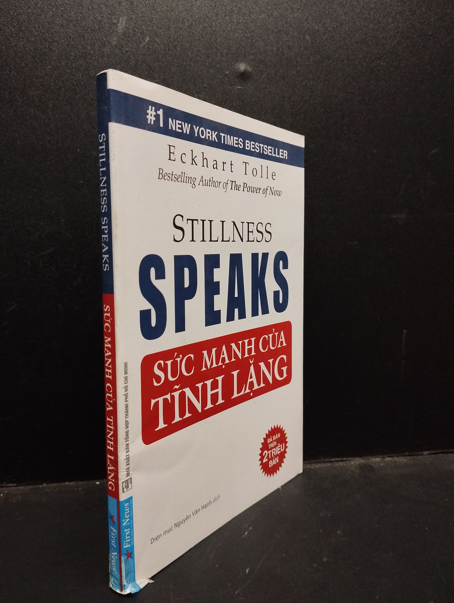Sức mạnh của tĩnh lặng Stillness Speaks 2020 mới 70% ố vàng rách trang cuối 2503 sách kỹ năng Sách tư duy, kỹ năng sống (SL có thể đặt: 1 Cuốn) - SÁCH ĐẠI HỌC