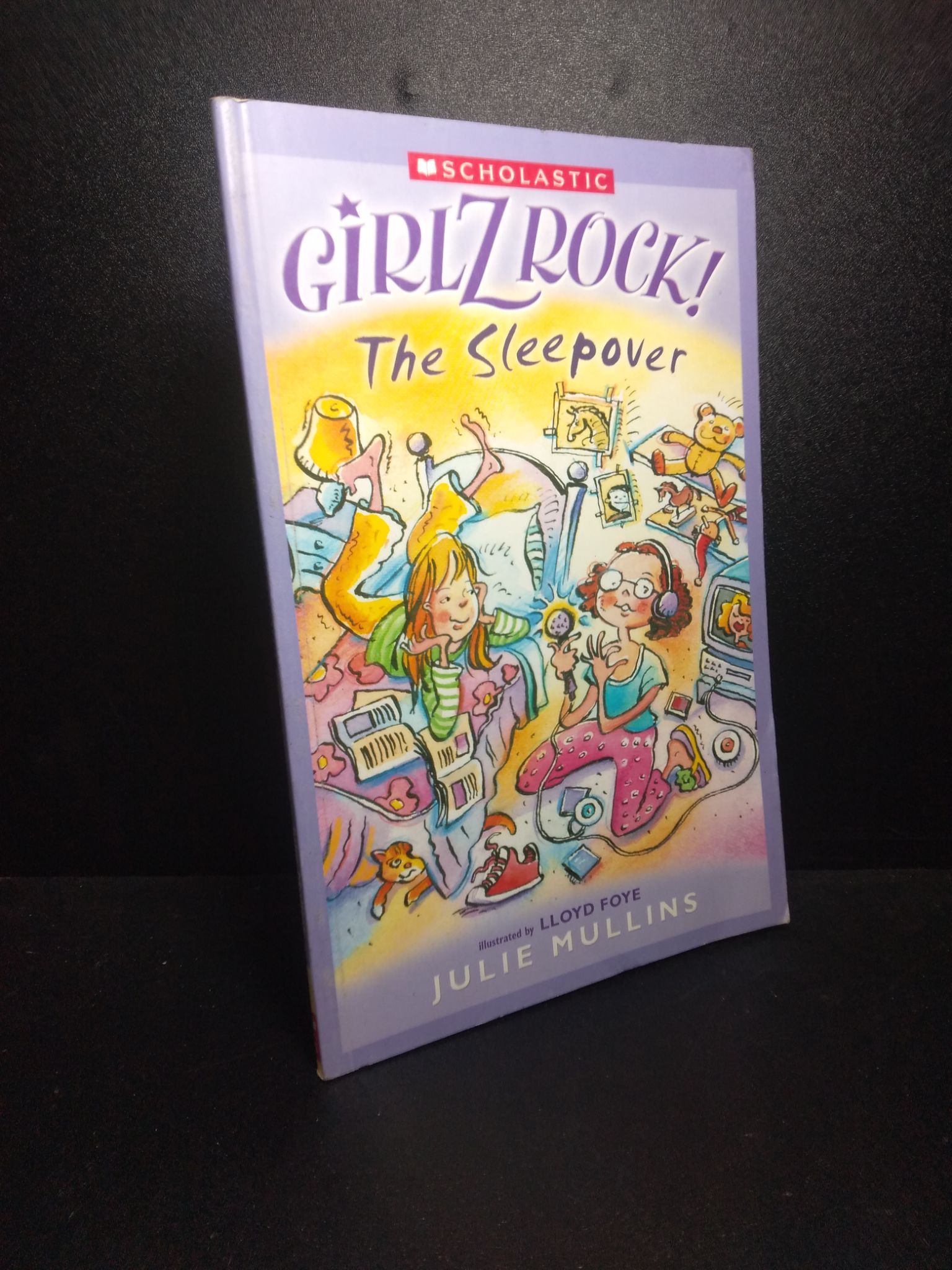 The sleepover mới 90% ố nhẹ 0310 Sách ngoại văn (SL có thể đặt: 1 Cuốn) - SÁCH ĐẠI HỌC