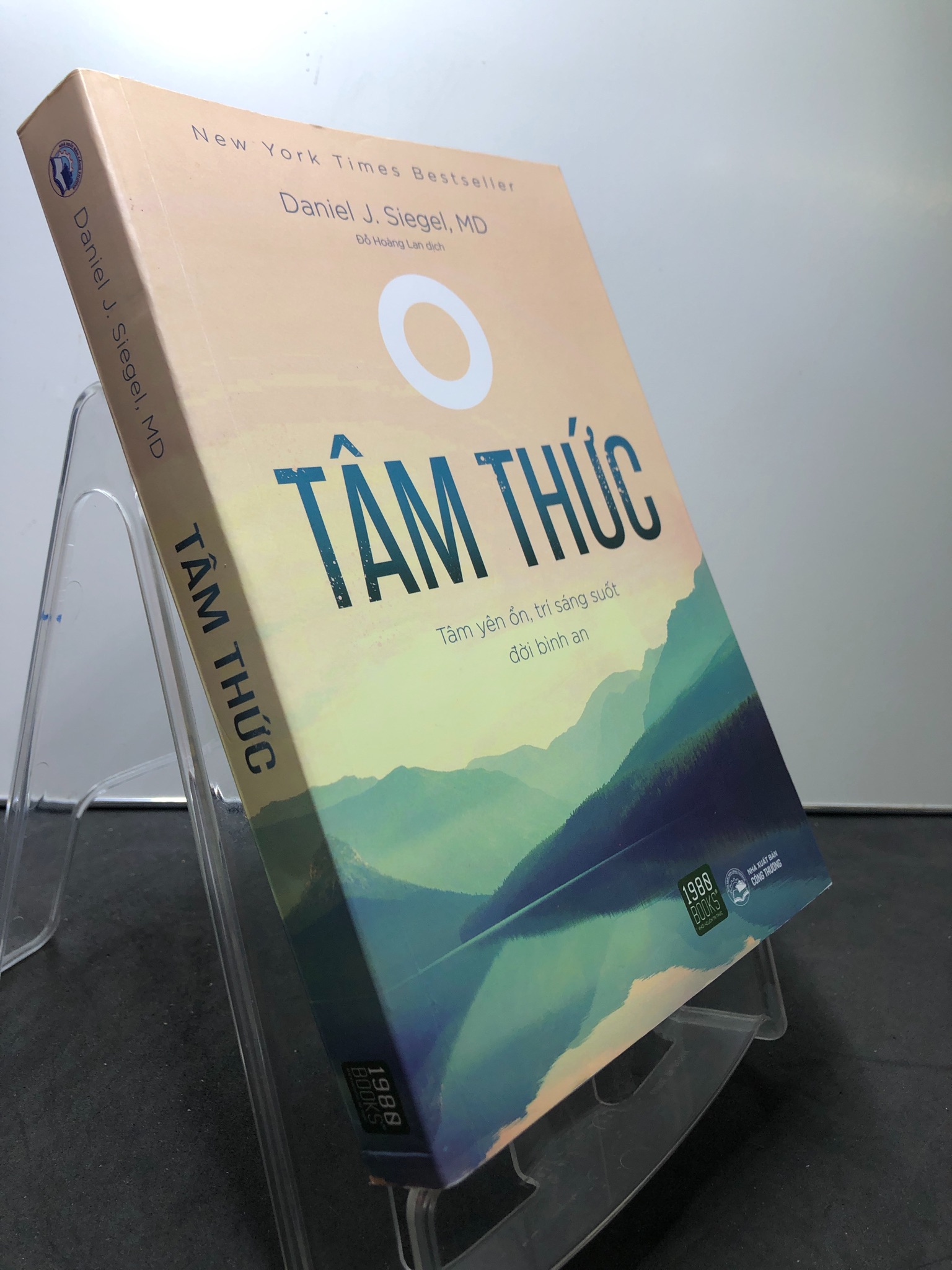 Tâm thức 2021 mới 90% Daniel J.Siegel, MD 2307 Sách tâm lý (SL có thể đặt: 1 Cuốn) - SÁCH ĐẠI HỌC