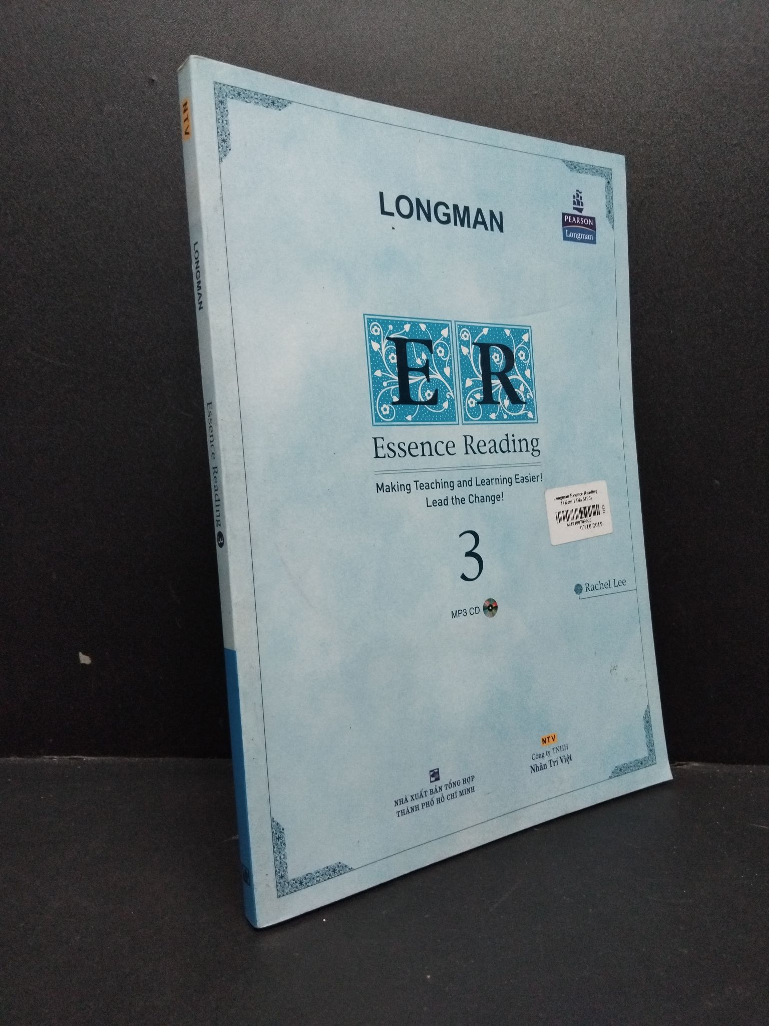 Essence Reading 3 mới 90% có kèm CD 2606 Long man Tiếng Anh (SL có thể đặt: 1 Cuốn) - SÁCH ĐẠI HỌC